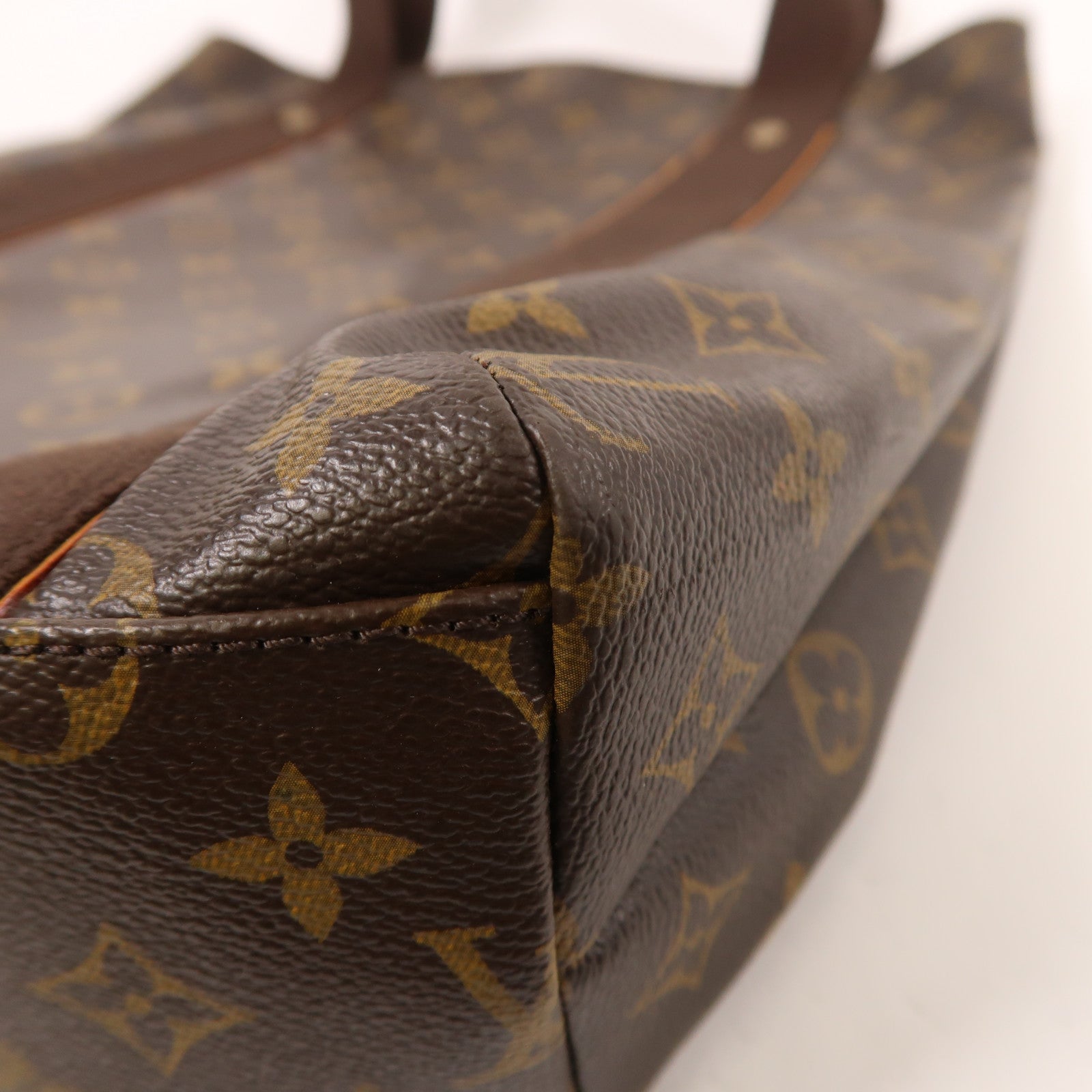 LOUIS VUITTON Monogram Cabas Beaubourg金扣肩背袋