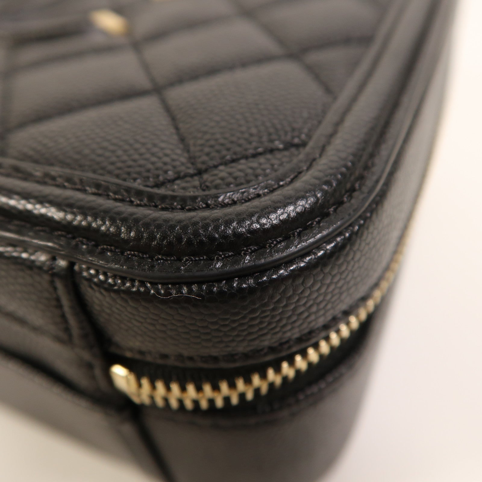 CHANEL 牛皮皮革Filigree Vanity Case金扣手挽肩背兩用袋