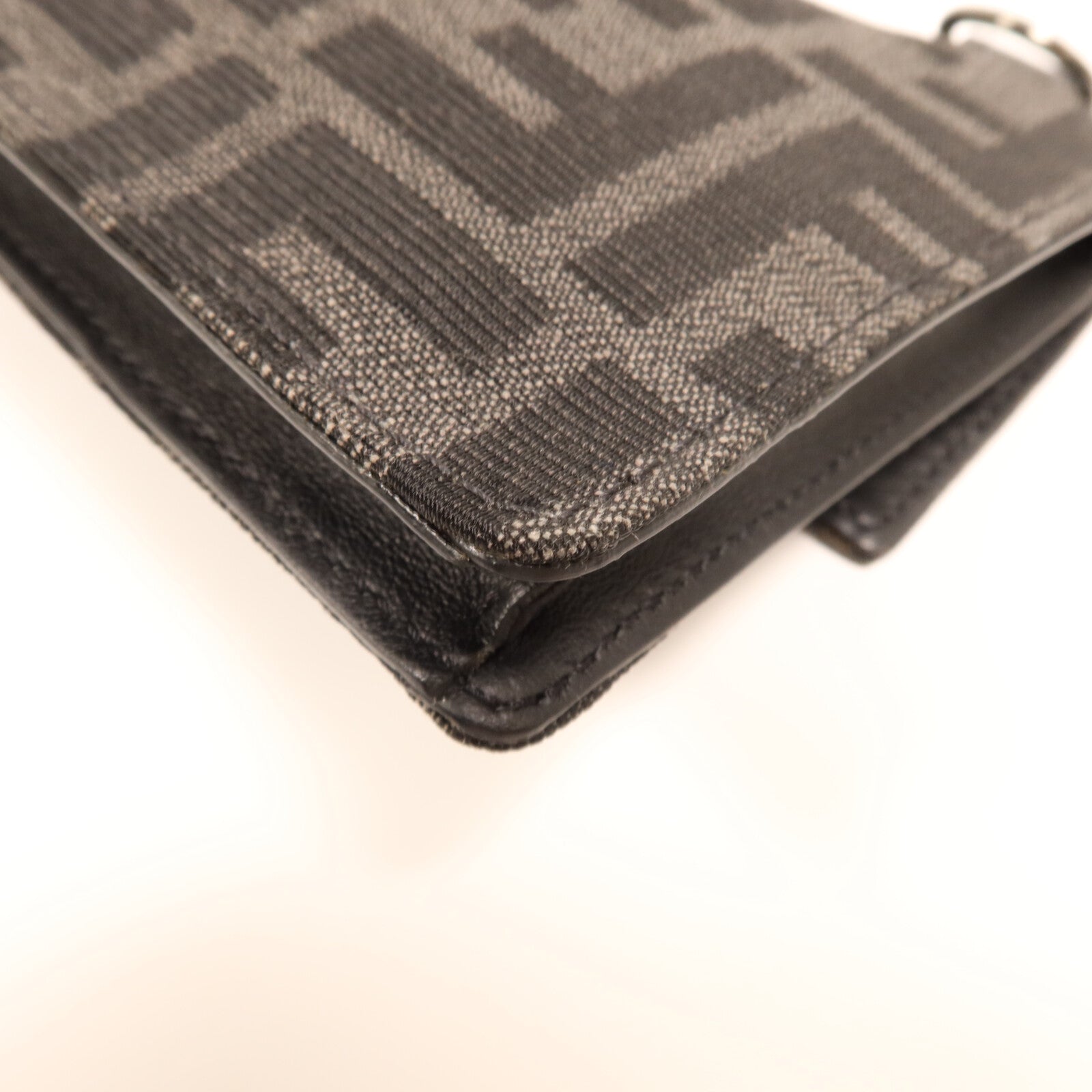 FENDI 尼龍/帆布/皮革Marsupio Baguette銀扣肩背袋
