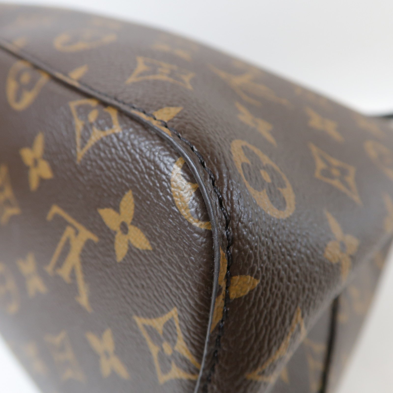 LOUIS VUITTON Monogram Neo Noe MM金扣肩背袋啡色