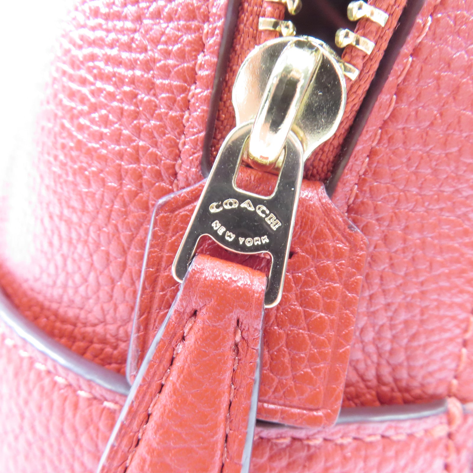 COACH 牛皮皮革Backpack金扣背包紅色