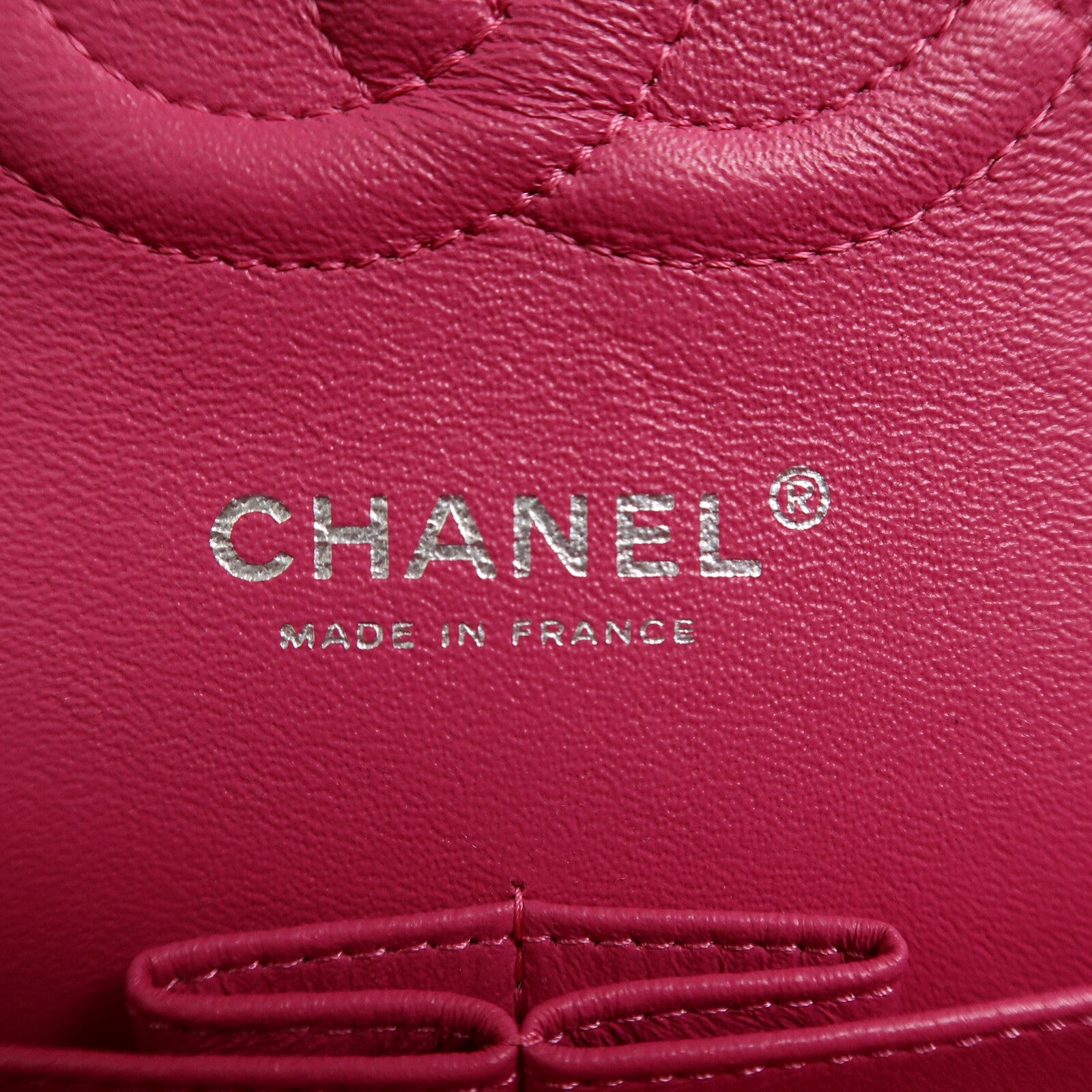 CHANEL 漆皮皮革Classic 25鏈帶肩背袋