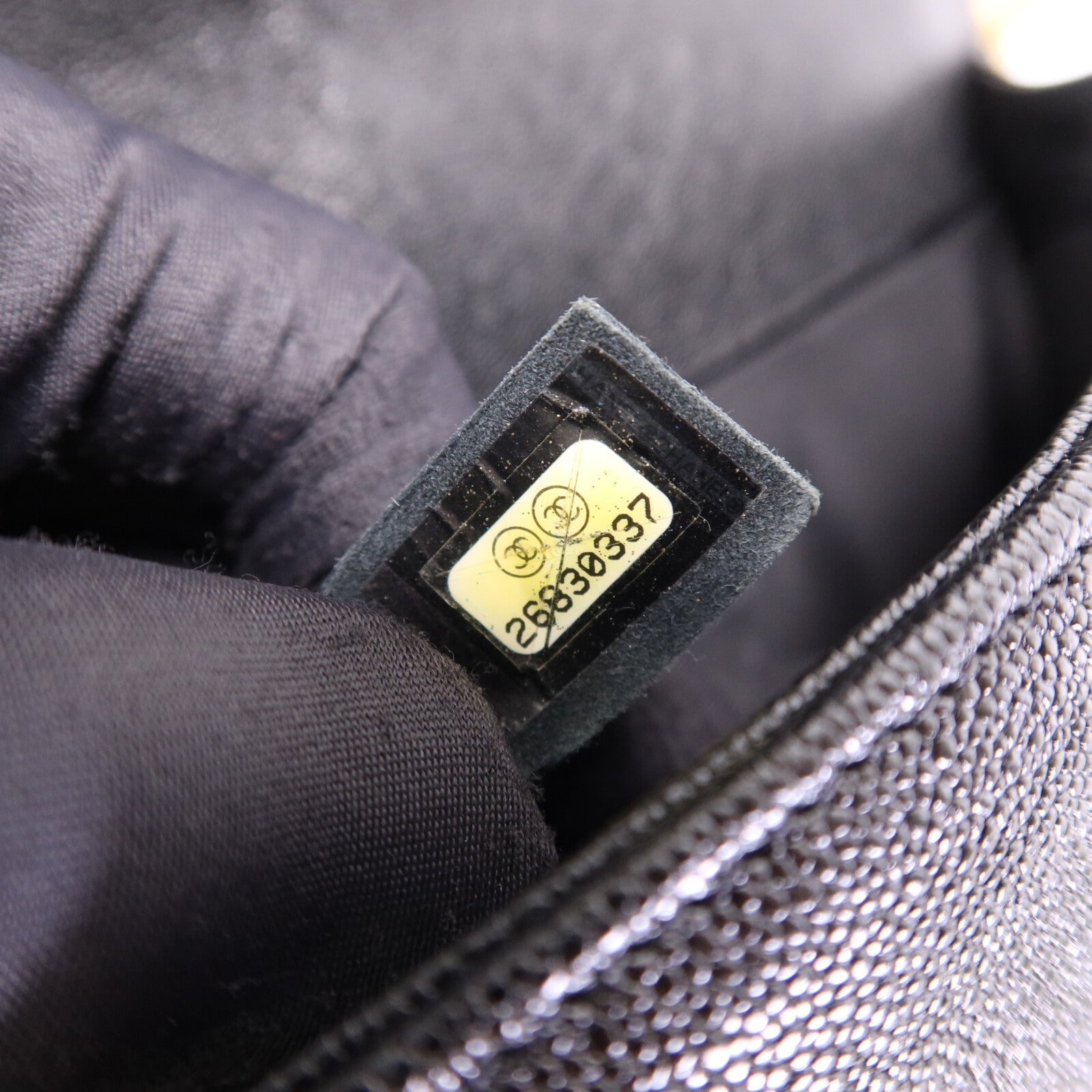 CHANEL 牛皮皮革Boy 25金扣鏈帶肩背袋