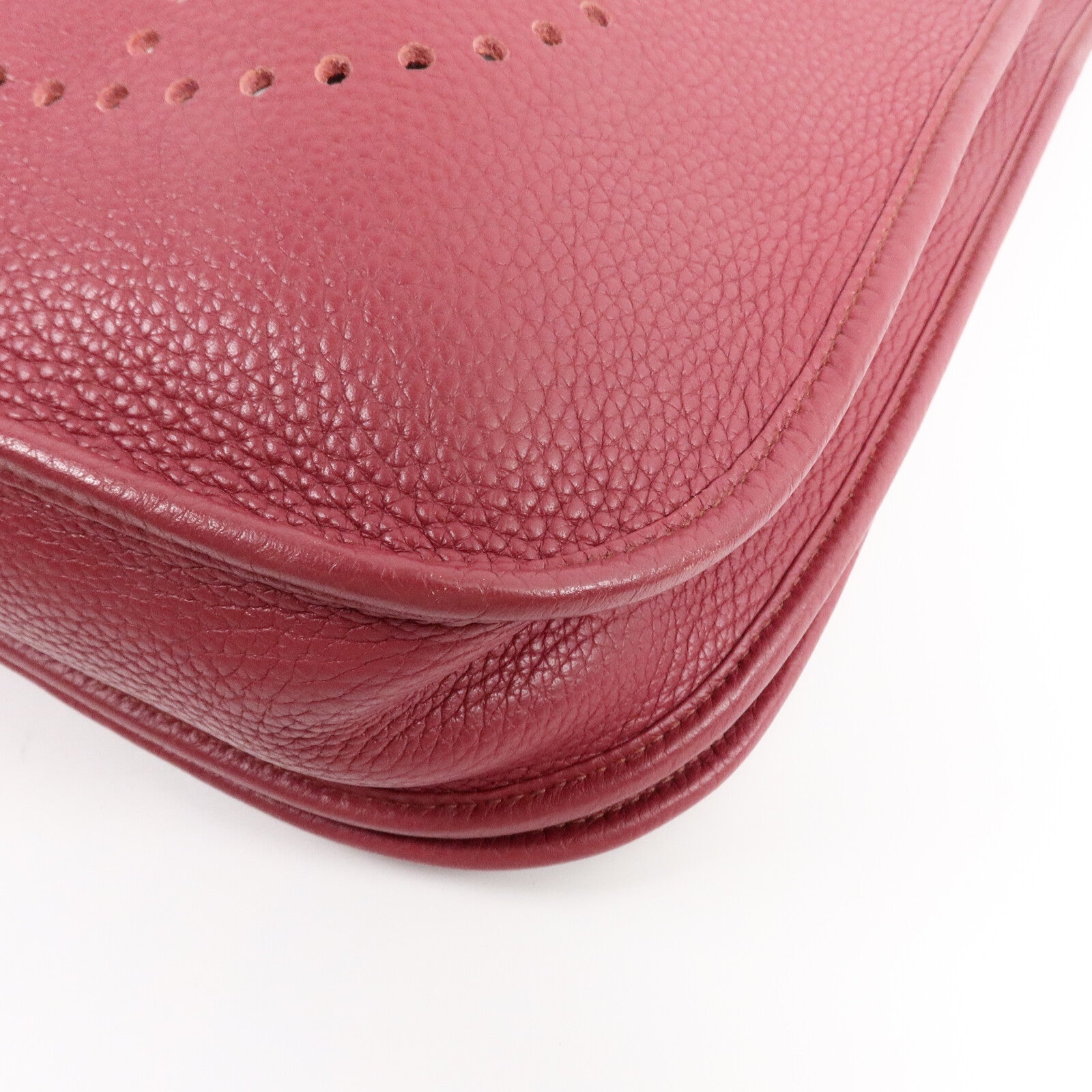 HERMES Clemence皮革Evelyne PM肩背袋Rubis