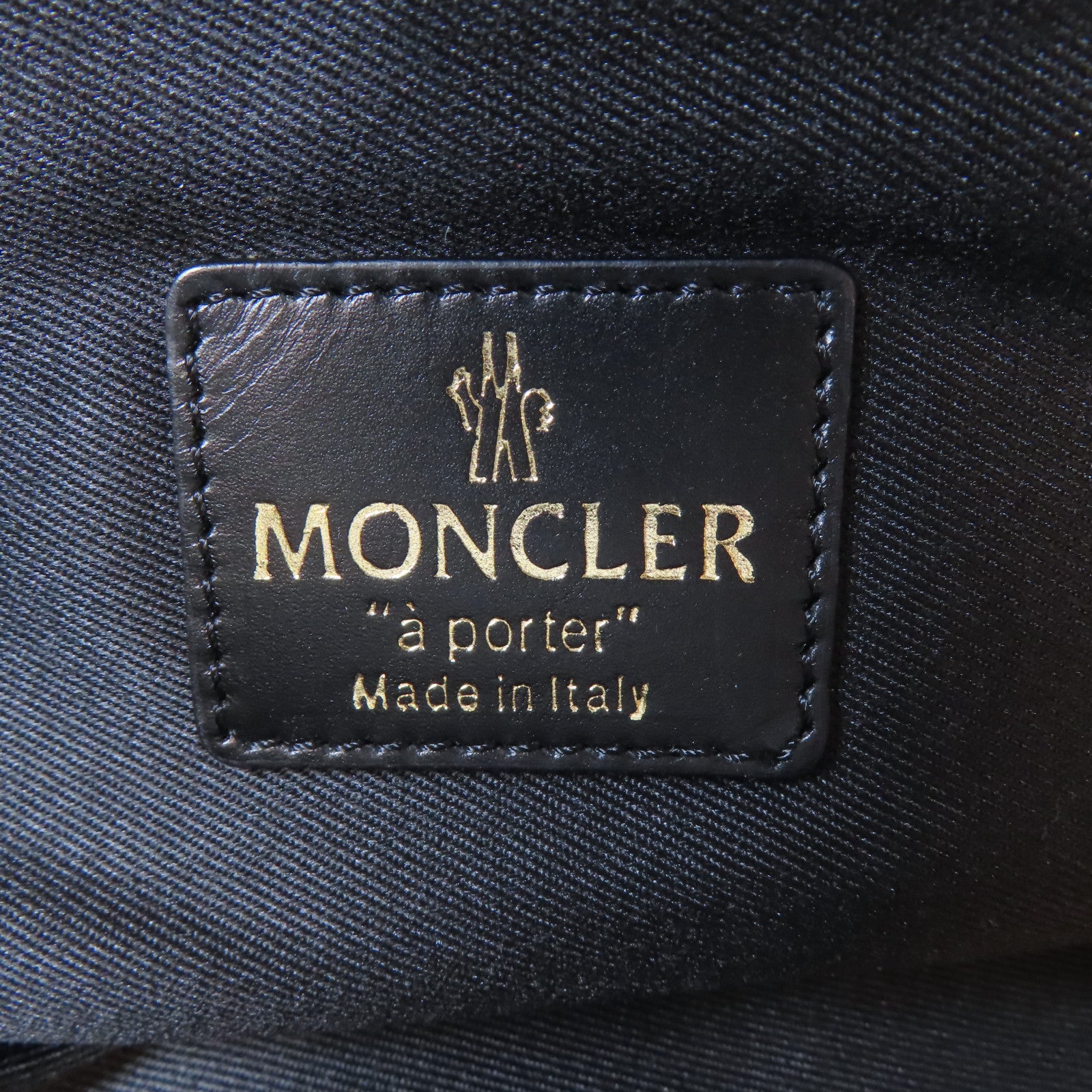 MONCLER 【激減優惠】皮革Shoulder Pouch銀扣肩背袋黑色/白色