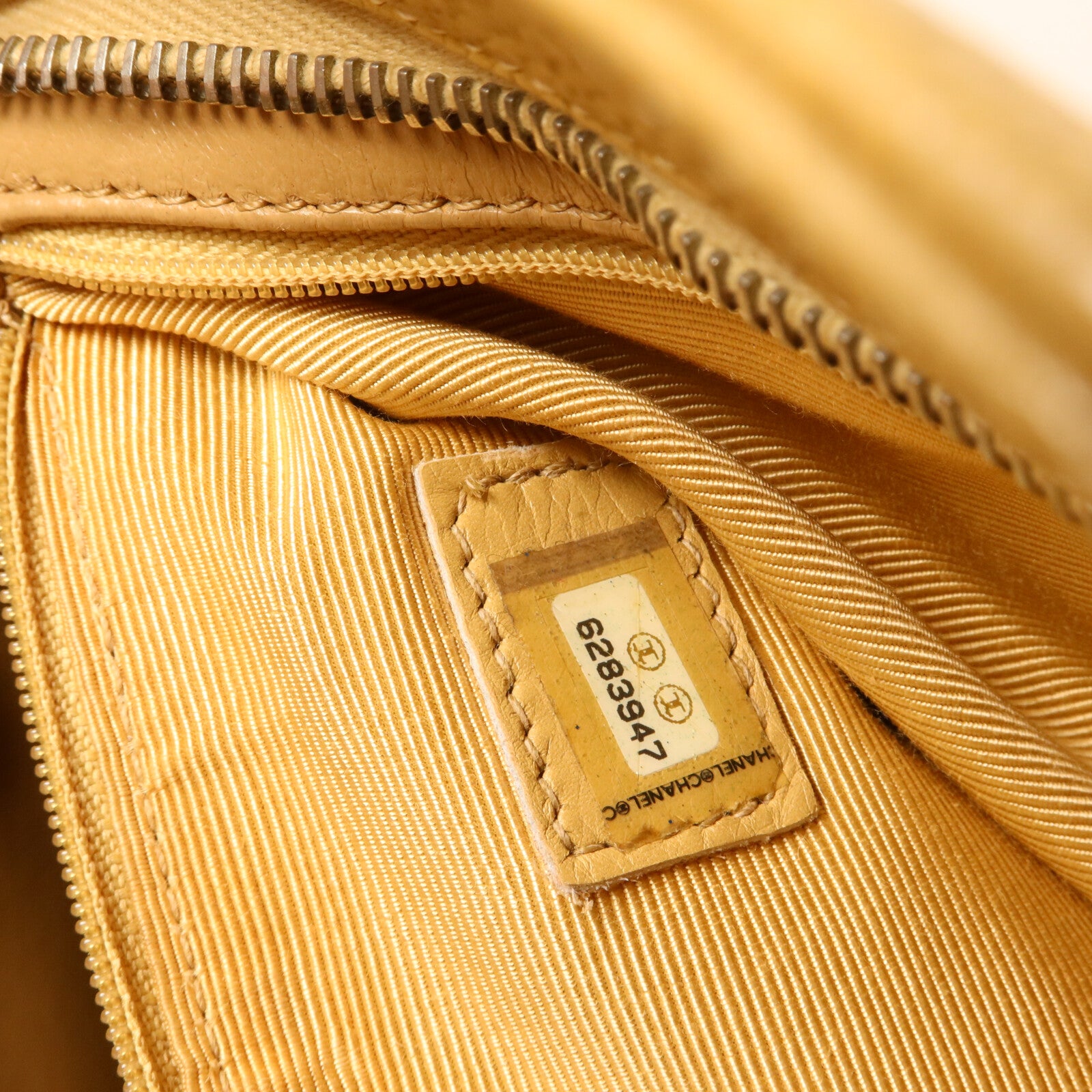 CHANEL 牛皮皮革Medallion Tote手挽袋