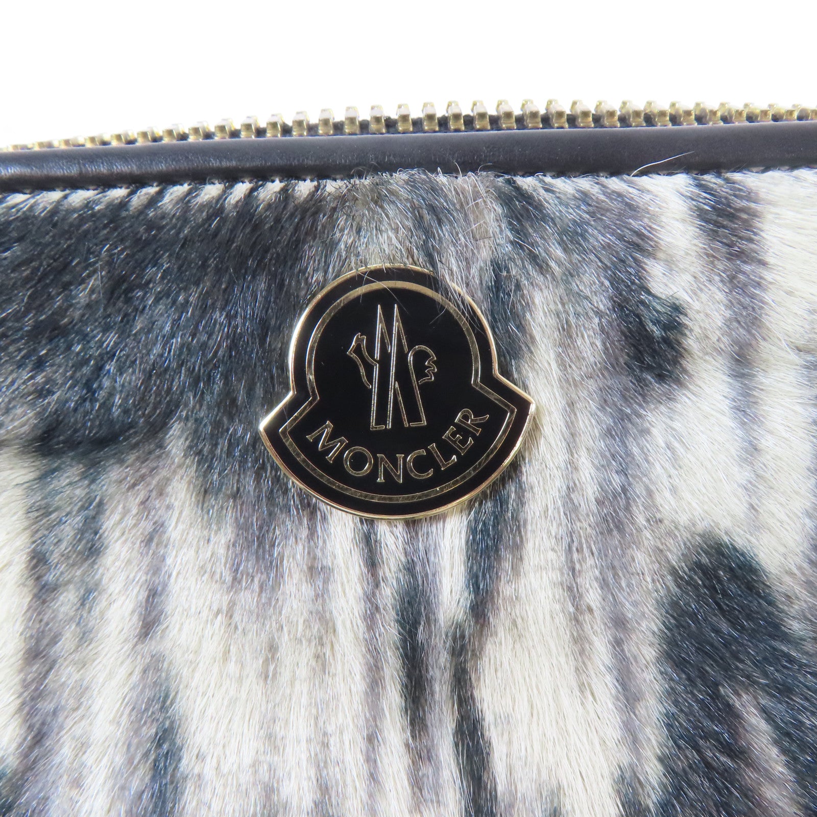 MONCLER 【激減優惠】皮革Shoulder Pouch銀扣肩背袋黑色/白色