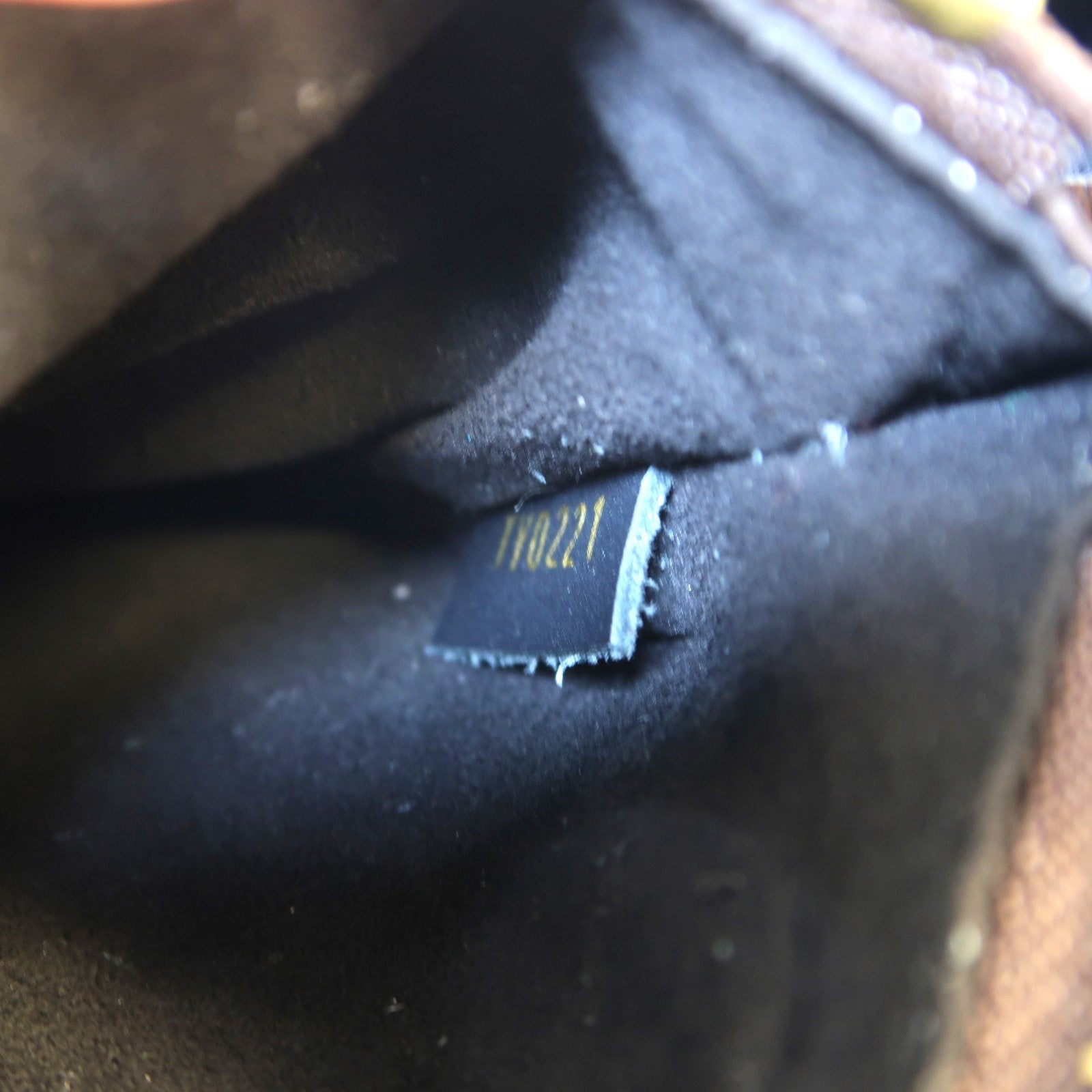 LOUIS VUITTON Monogram Neo Noe MM金扣肩背袋啡色