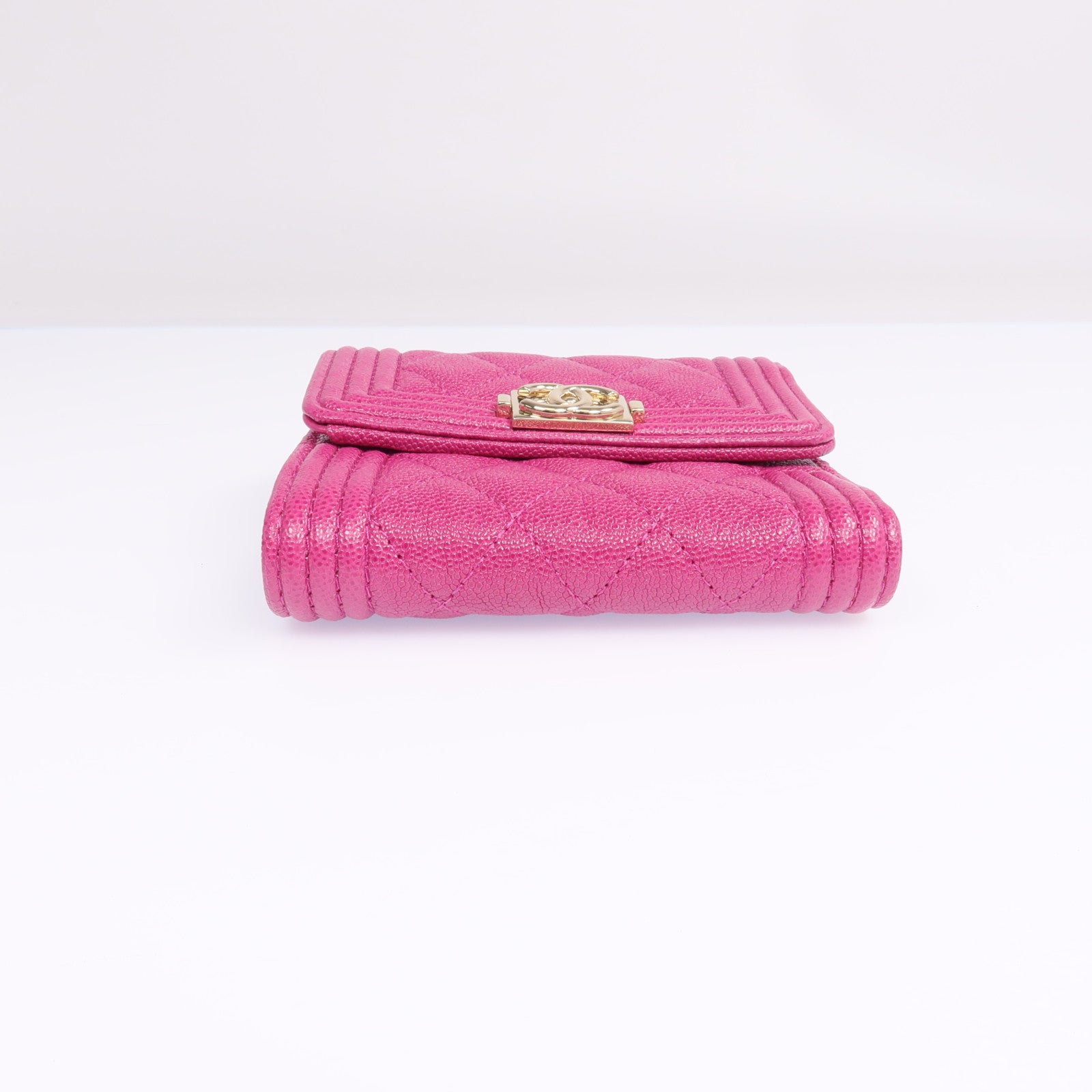 CHANEL 牛皮皮革Boy Wallet金扣錢包