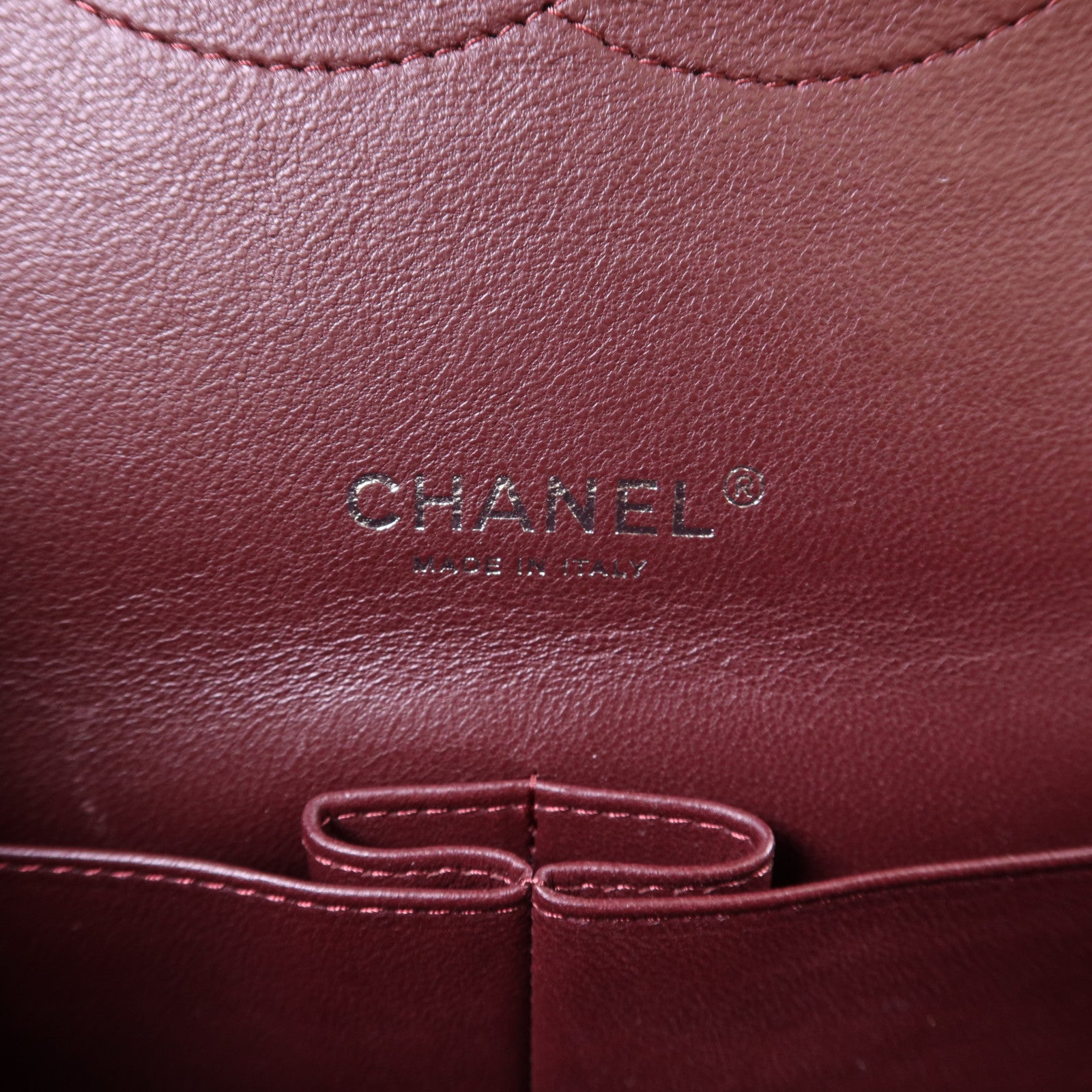 CHANEL 牛皮皮革Maxi Classic銀扣鏈帶肩背袋