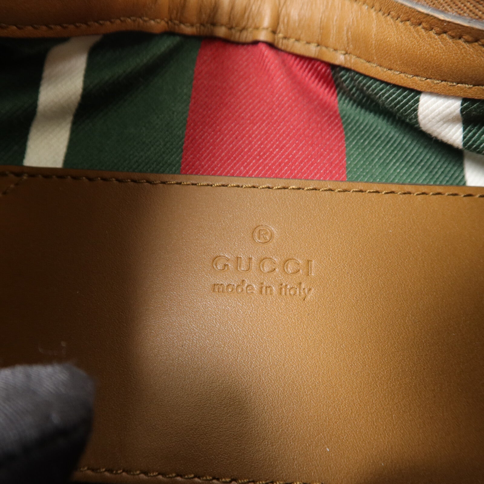 GUCCI 塗層帆布GG Emblem Small shoulder bag手挽肩背兩用袋