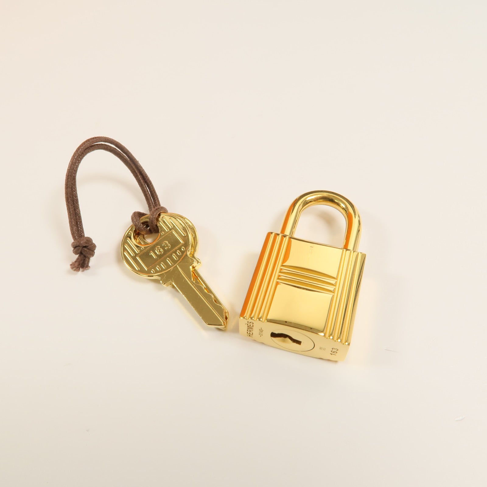 HERMES Clemence皮革Picotin PM手挽袋Etain
