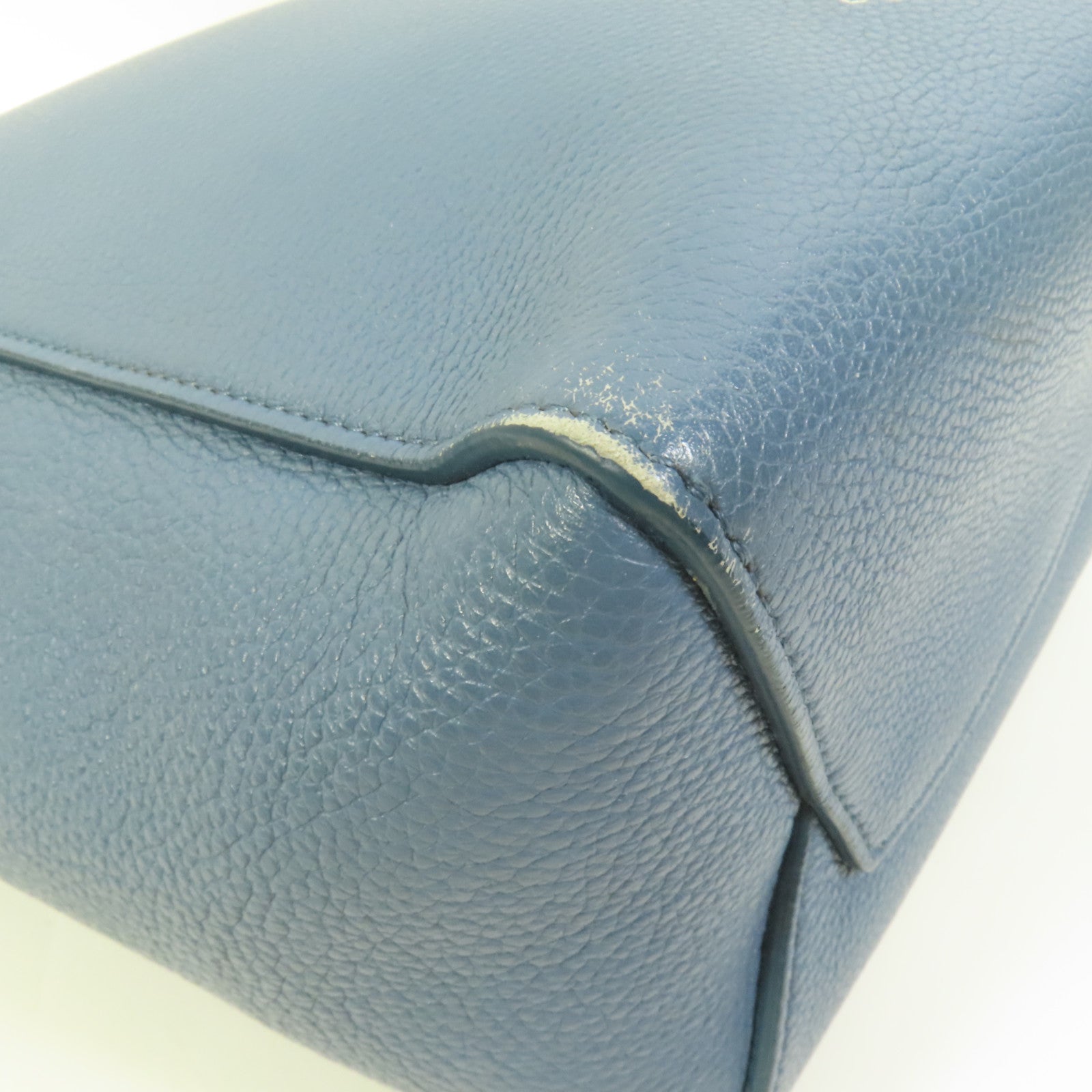 CELINE 【激減優惠】牛皮皮革Sangle Bucket Bag銀扣肩背袋
