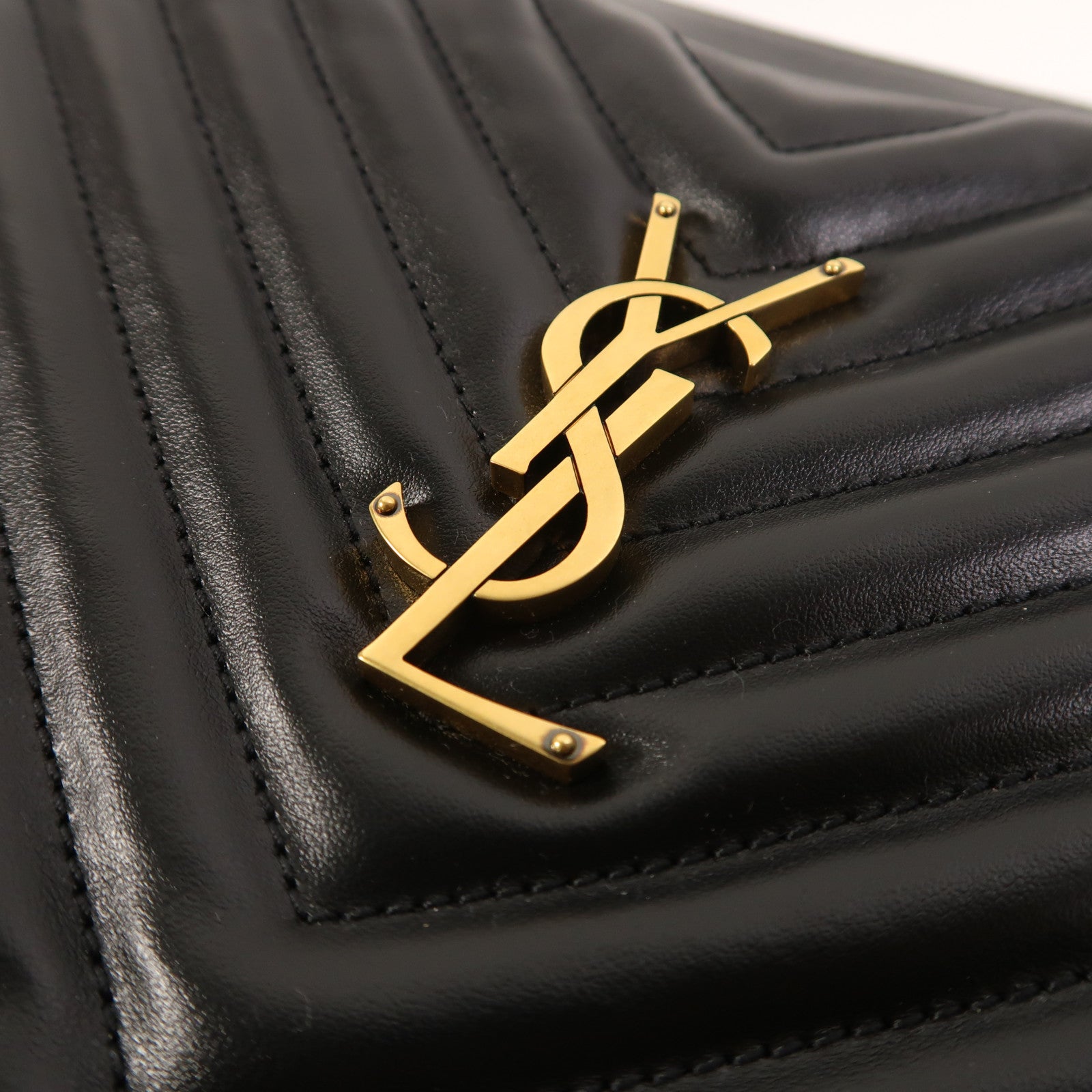 SAINT LAURENT 牛皮皮革Lou Camera Bag金扣肩背袋