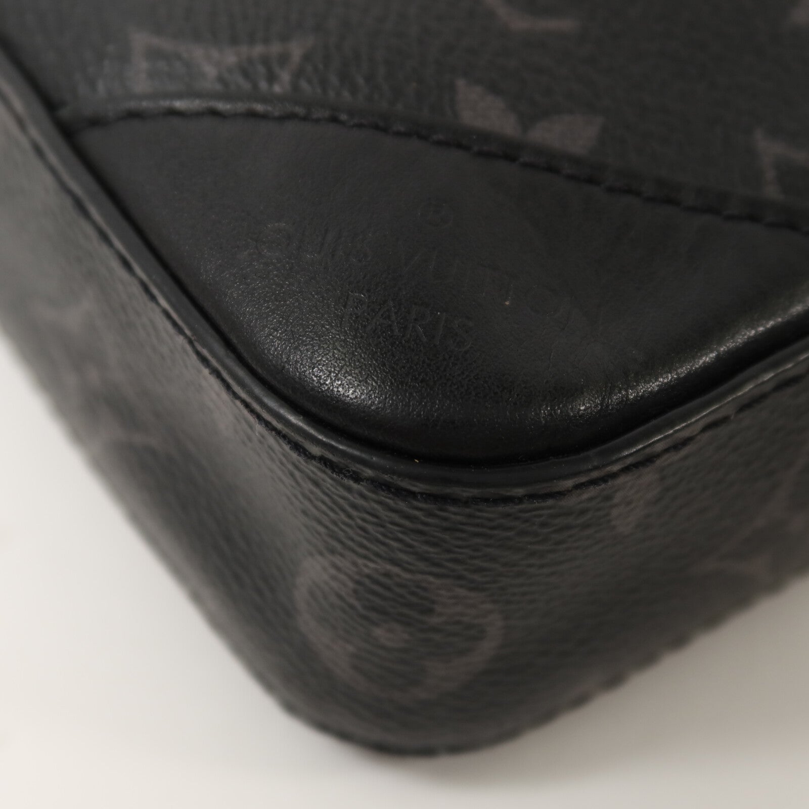 LOUIS VUITTON Monogram Eclipse Reverse Trio Messenger肩背袋