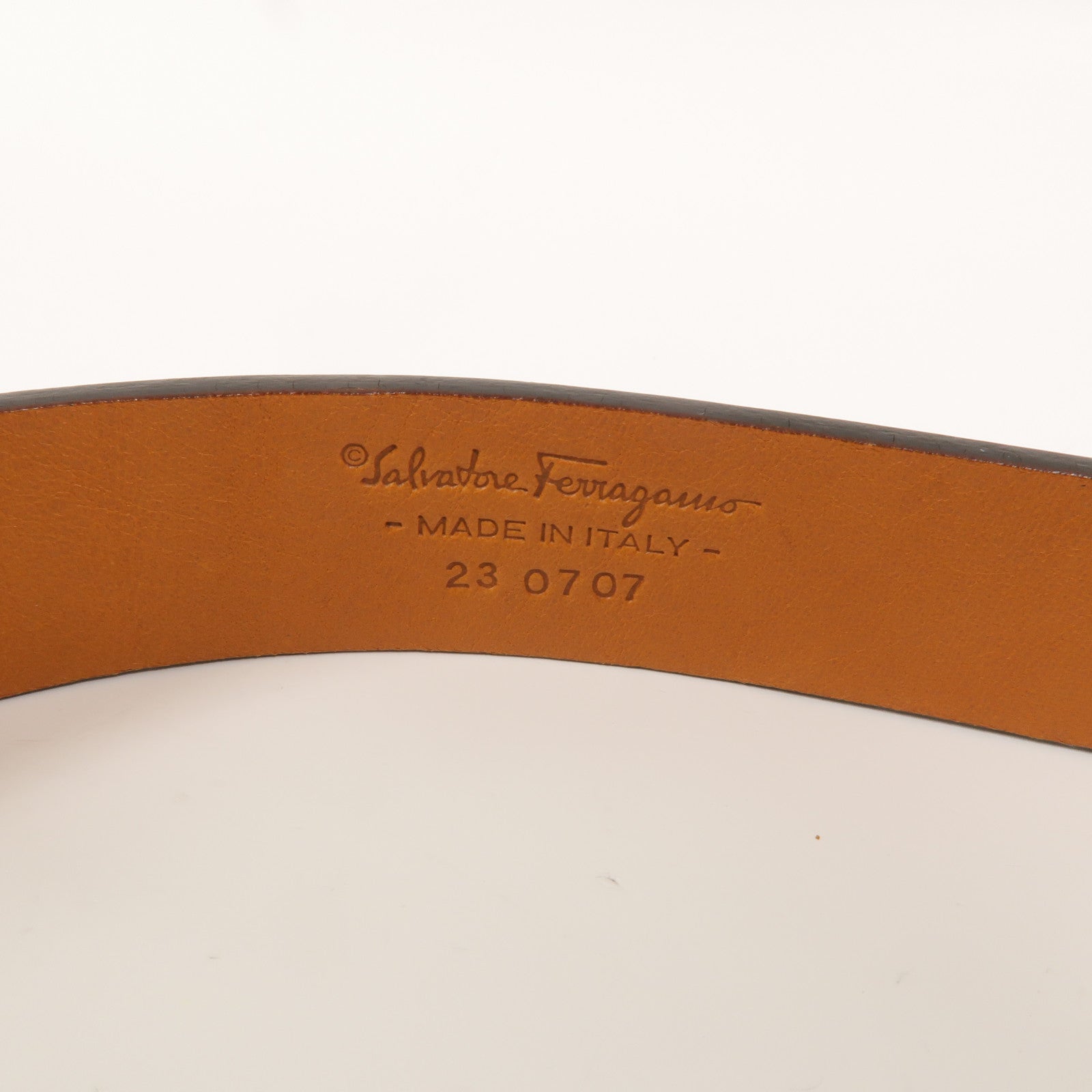Salvatore Ferragamo 牛皮皮革Belt皮帶