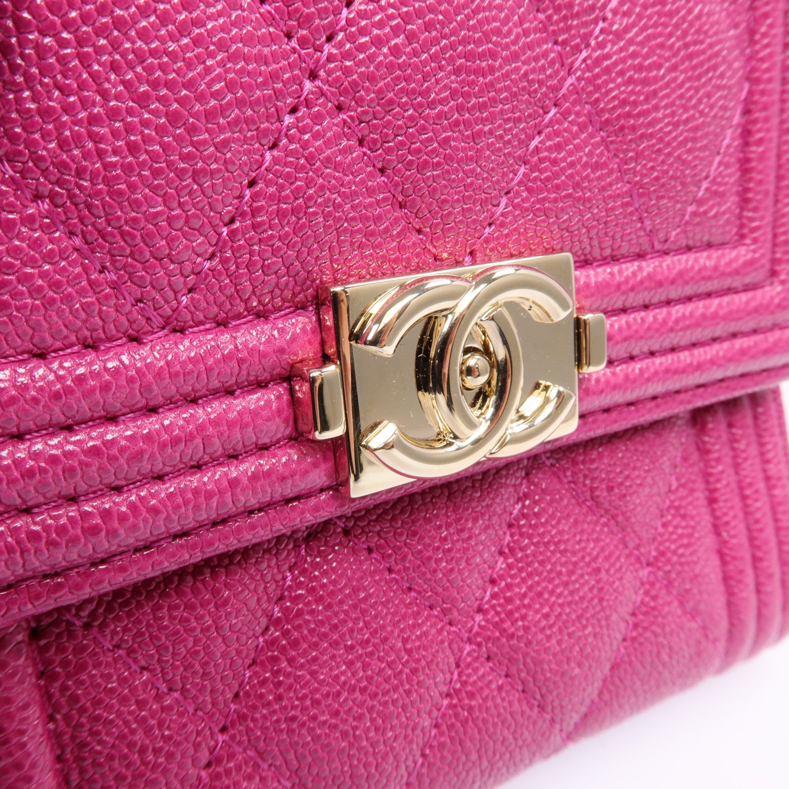 CHANEL 牛皮皮革Boy Wallet金扣錢包