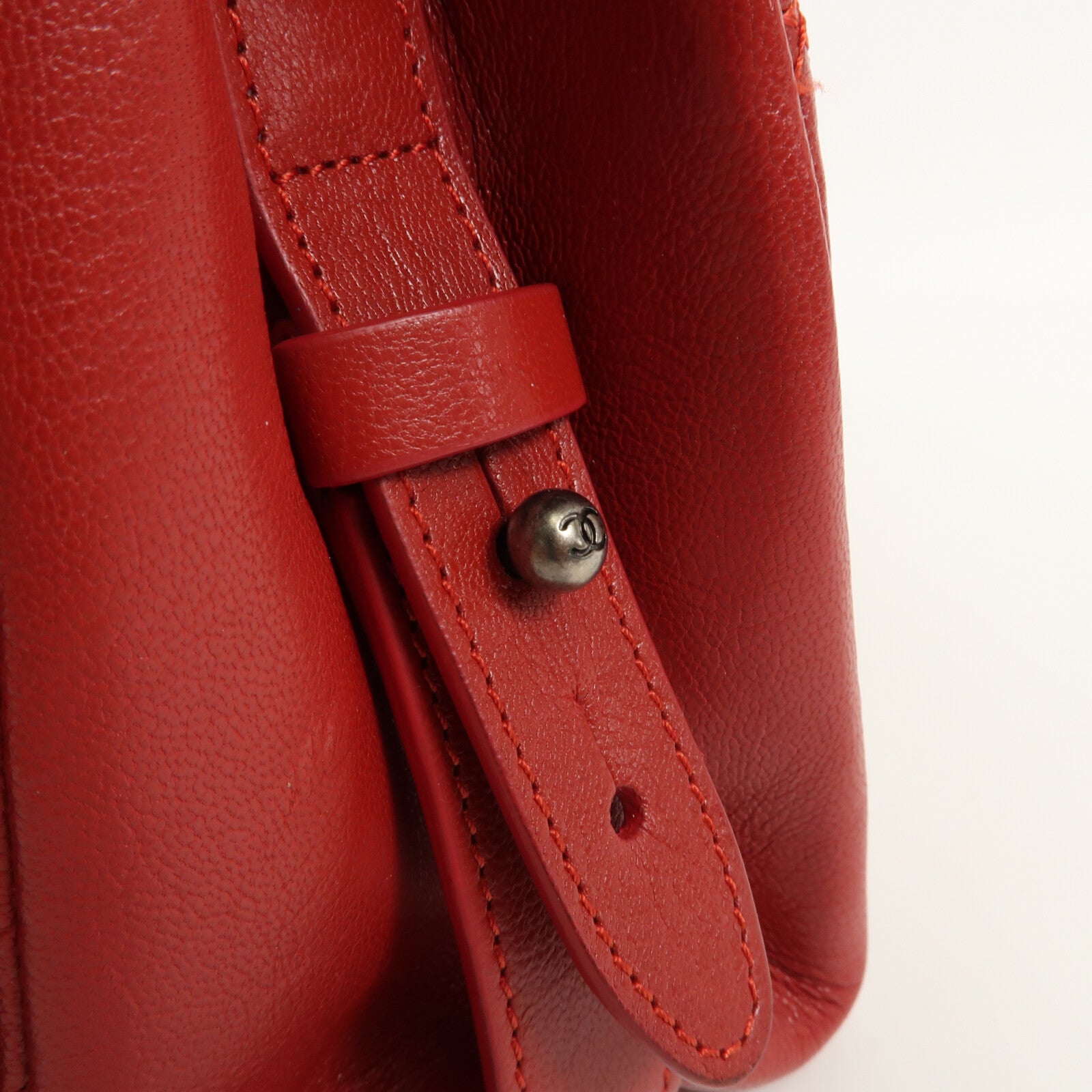 CHANEL 牛皮皮革Chain Shoulder鏈帶肩背袋