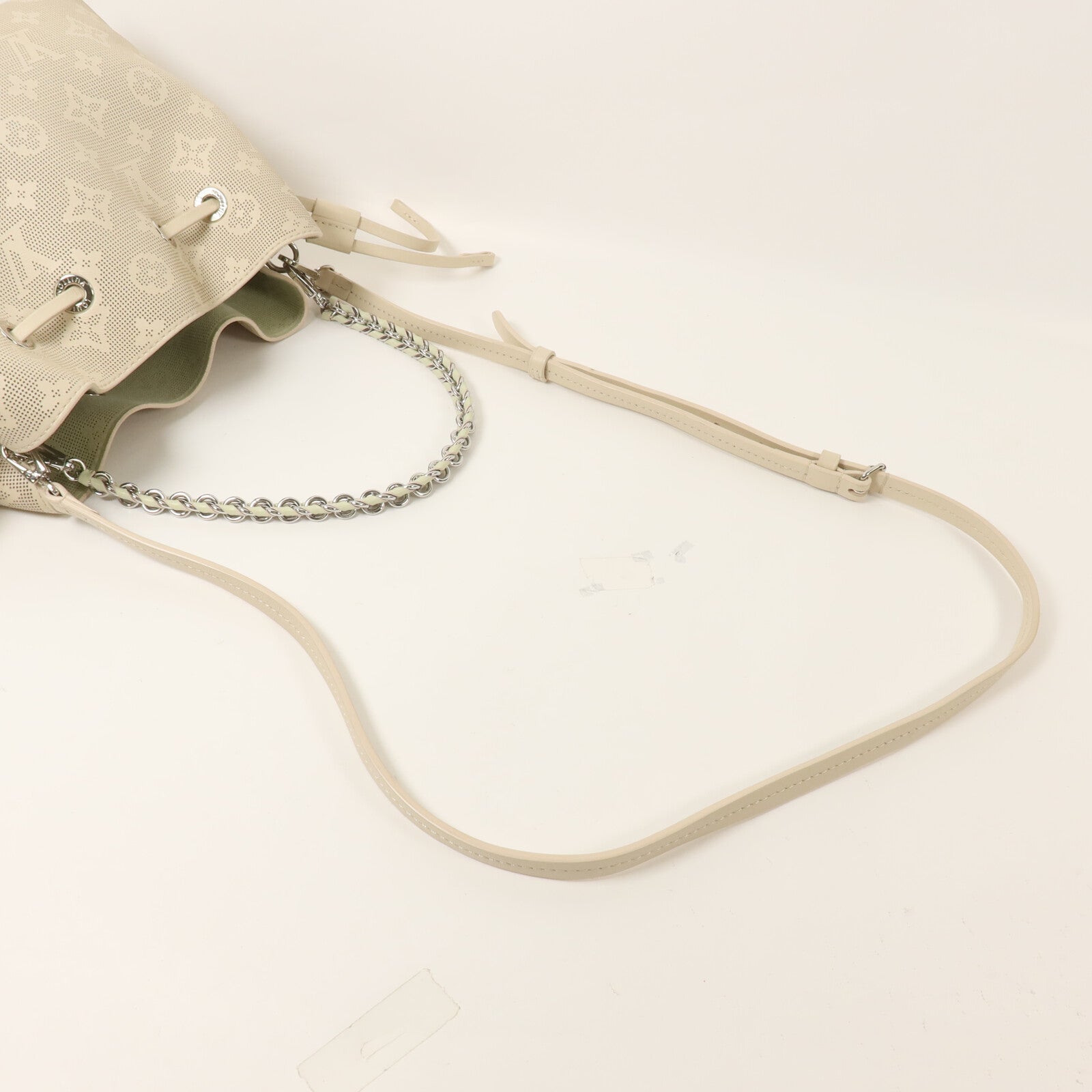 LOUIS VUITTON Mahina Bella鏈帶手挽肩背兩用袋