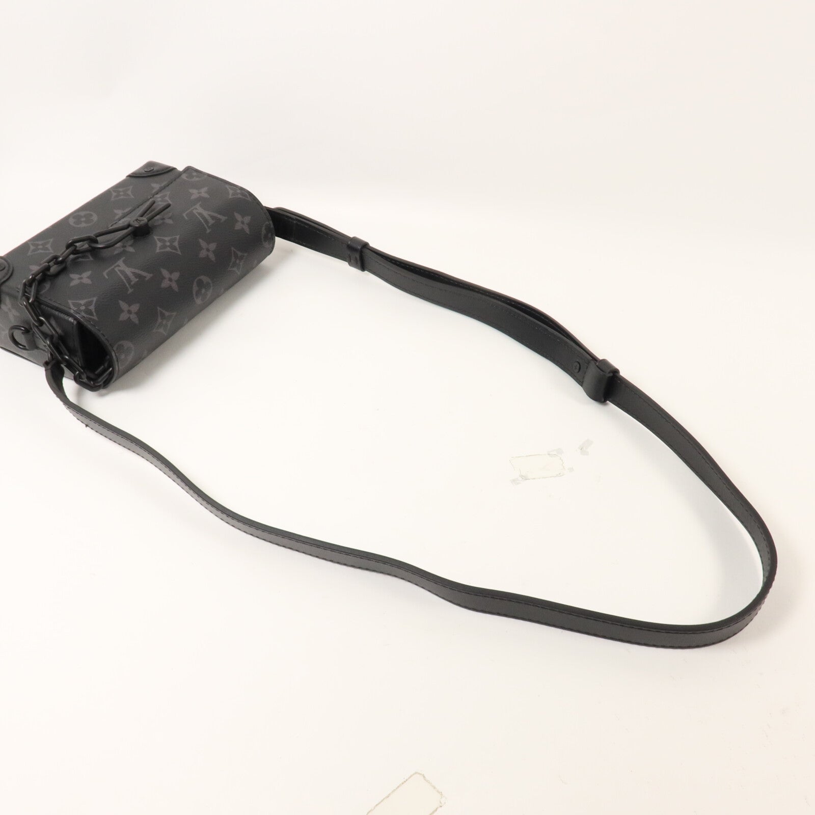 LOUIS VUITTON Monogram Eclipse Steamer Wearable Wallet肩背袋
