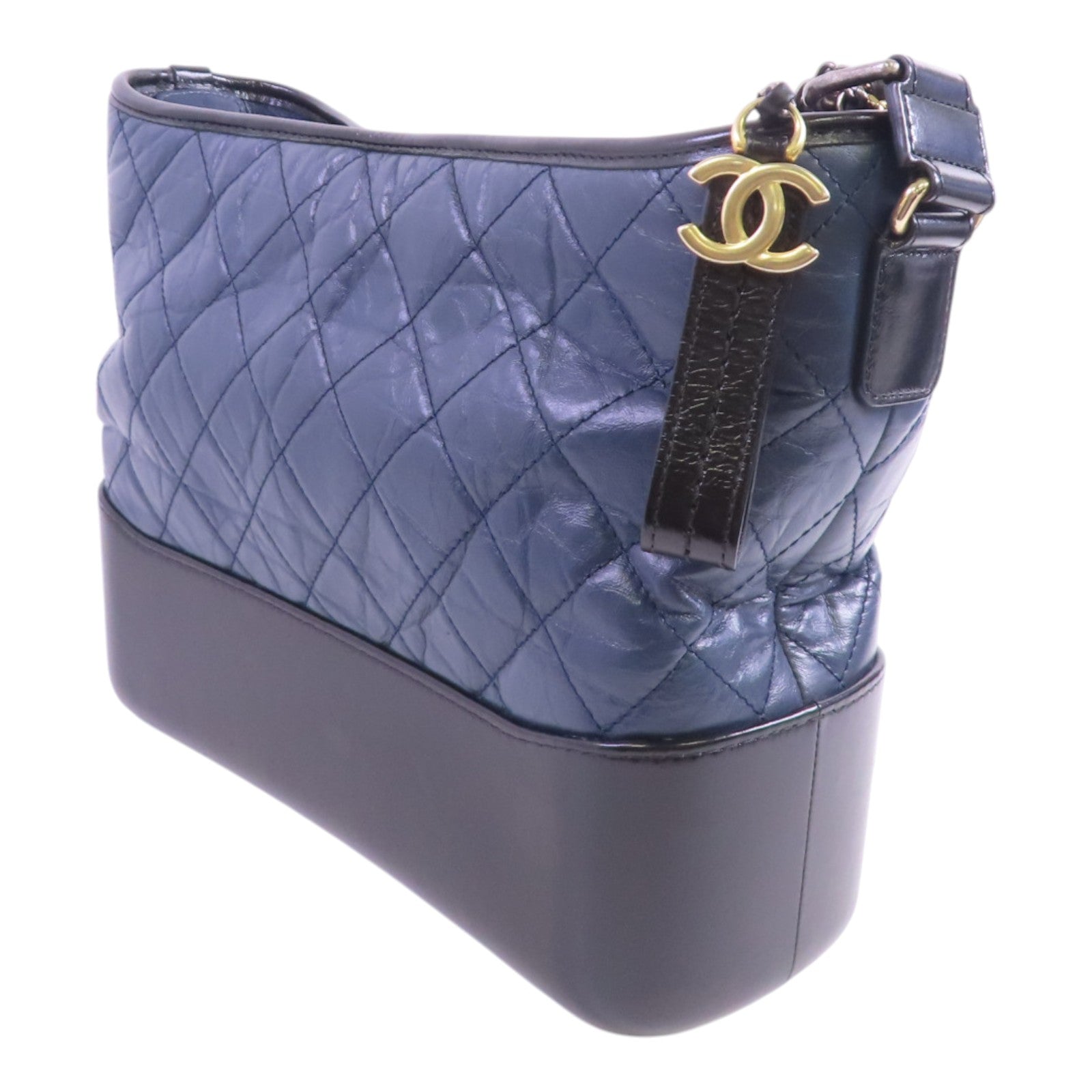 CHANEL 牛皮革Gabrielle Medium Chain Shoulder Bag銀扣鏈帶肩背袋