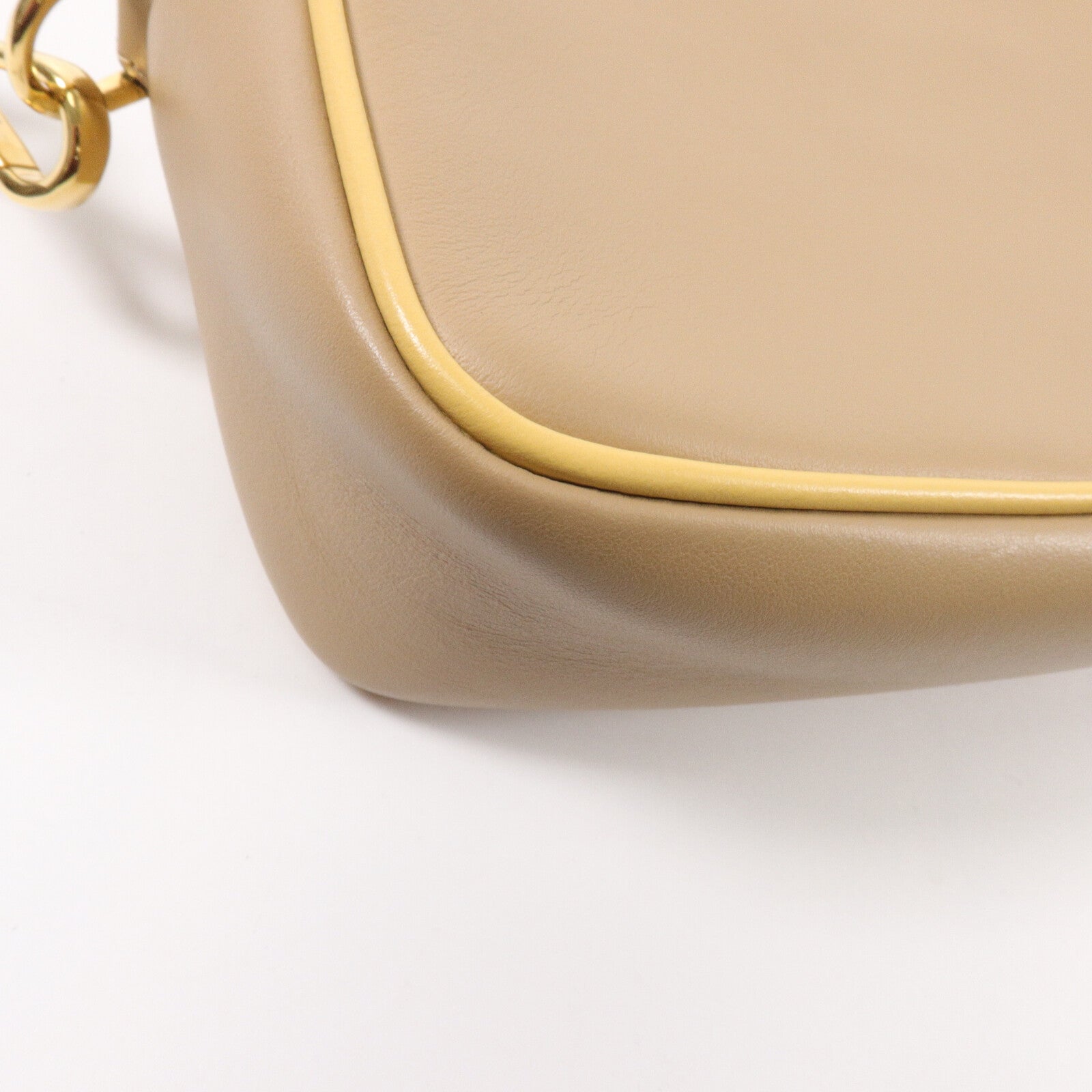 FENDI 牛皮皮革Pochette Camera Bag肩背袋