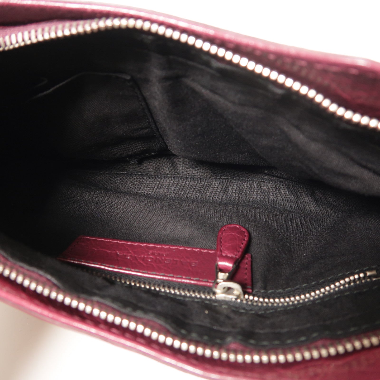 BALENCIAGA 牛皮皮革Giant Hip銀扣肩背袋