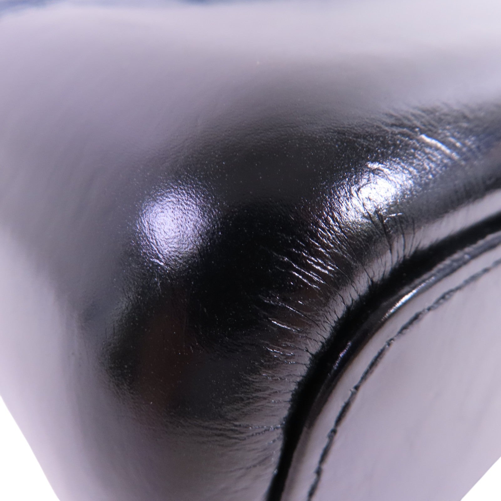 CHANEL 牛皮革Gabrielle Medium Chain Shoulder Bag銀扣鏈帶肩背袋