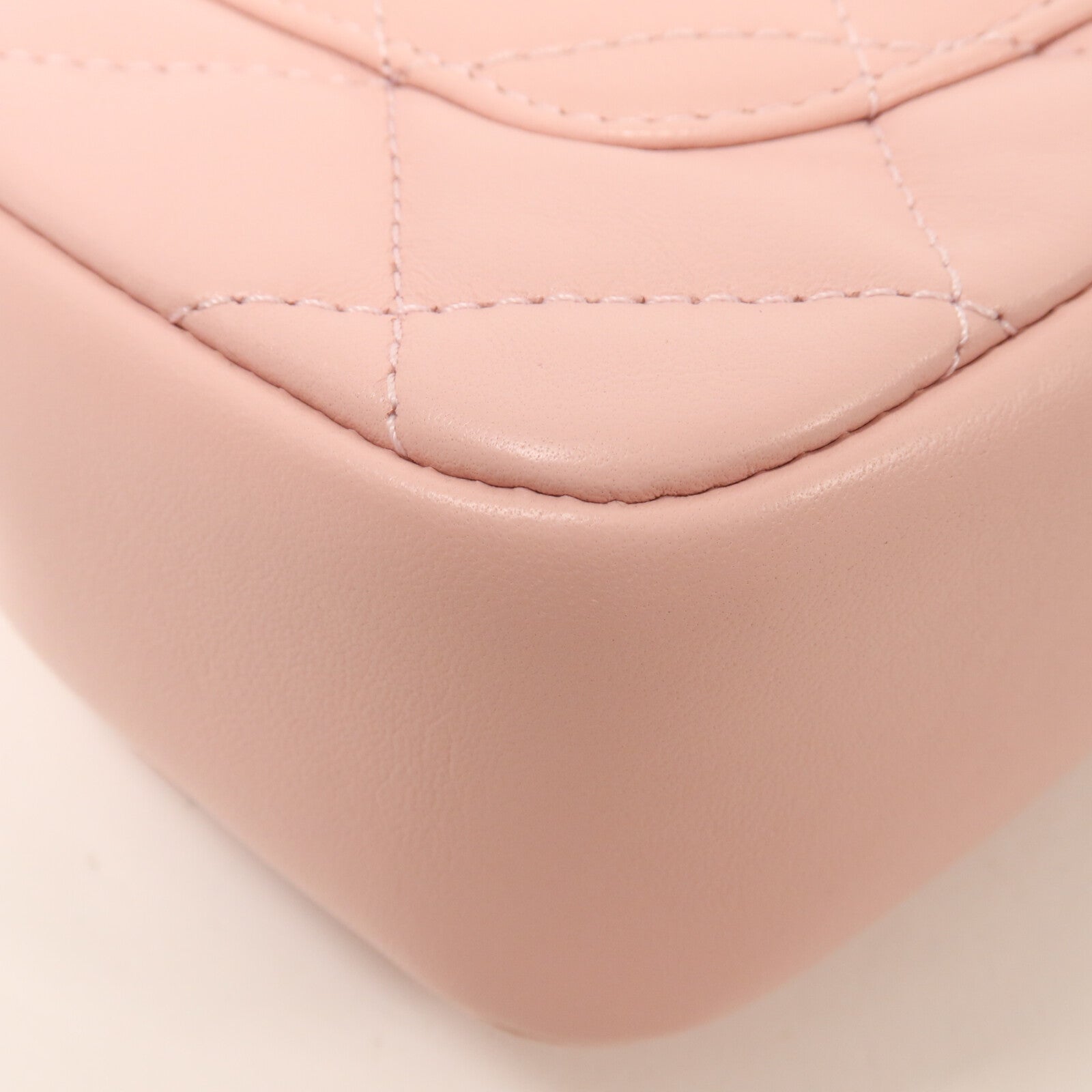 CHANEL 羊皮皮革Mini Rectangular Flap Bag With Heart鏈帶肩背袋