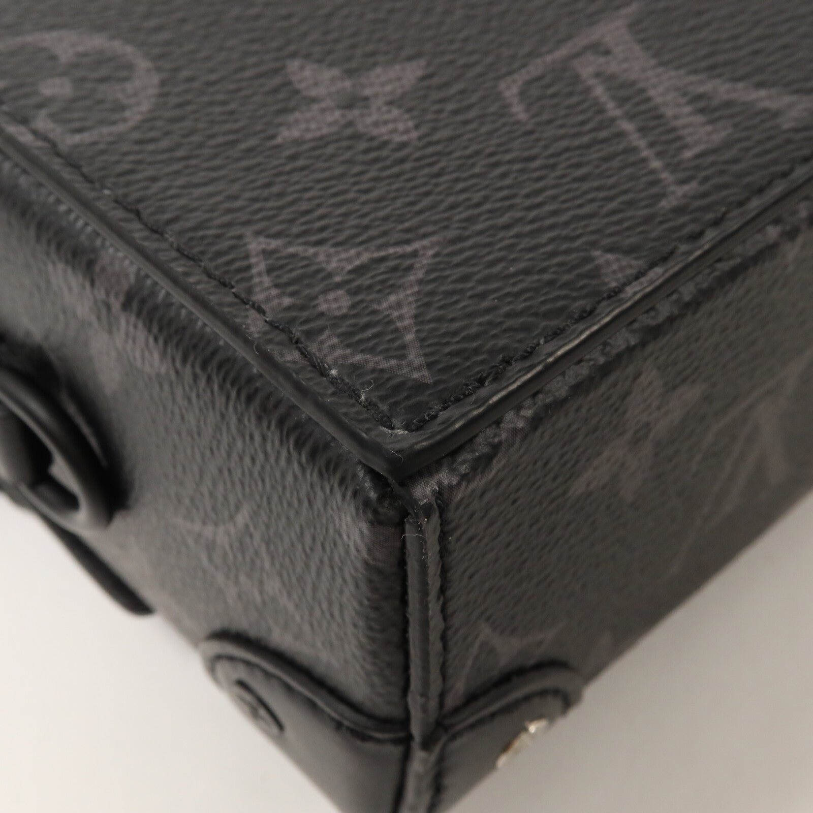 LOUIS VUITTON Monogram Eclipse Steamer Wearable Wallet肩背袋