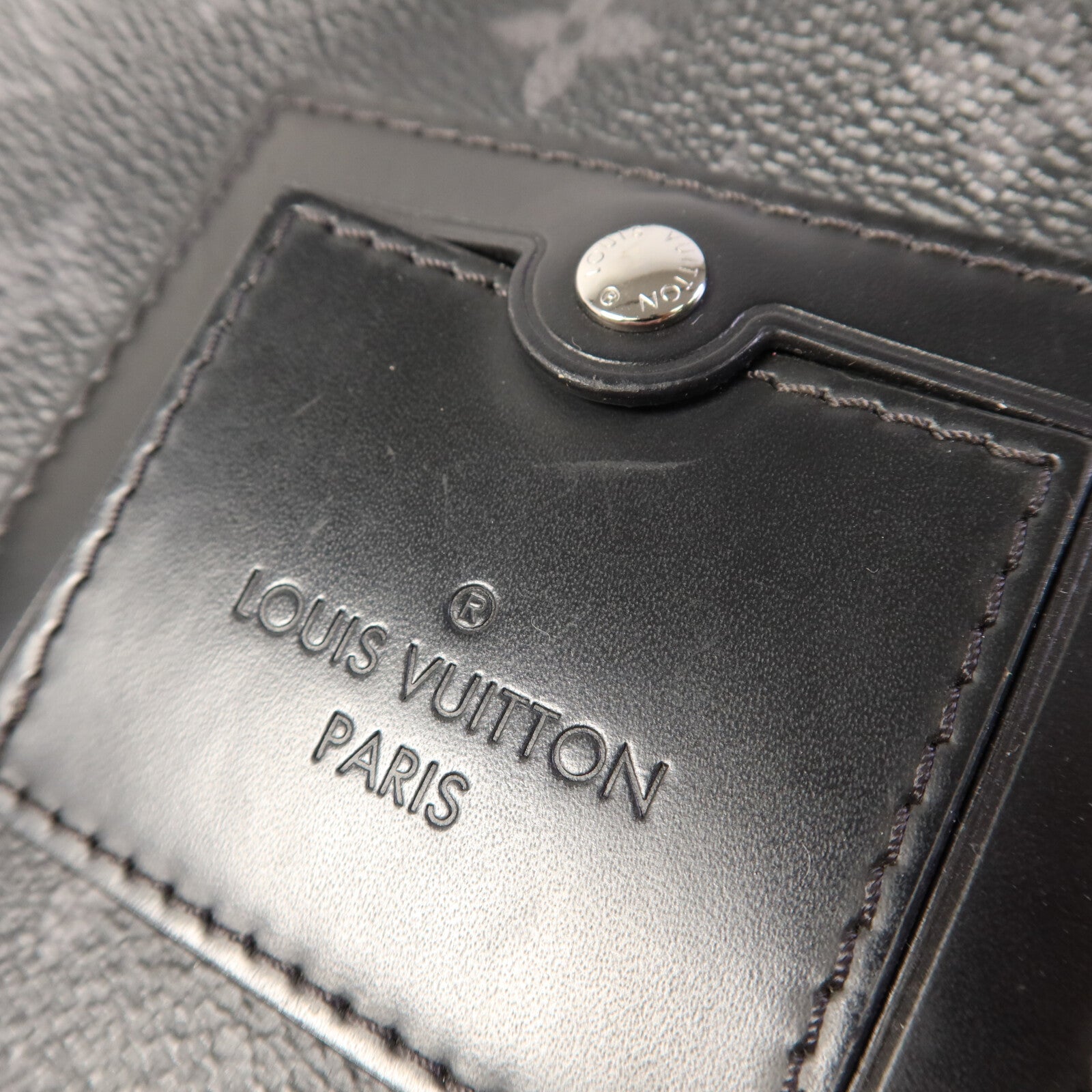 LOUIS VUITTON Monogram Eclipse Messenger PM Voyager銀扣肩背袋