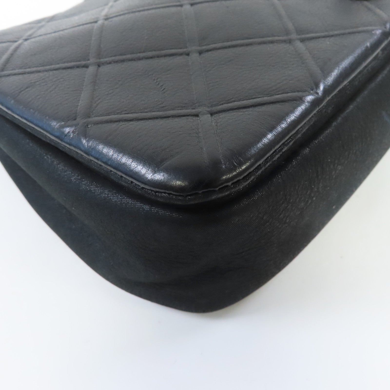 CHANEL 牛皮皮革Chain Shoulder銀扣鏈帶肩背袋黑色
