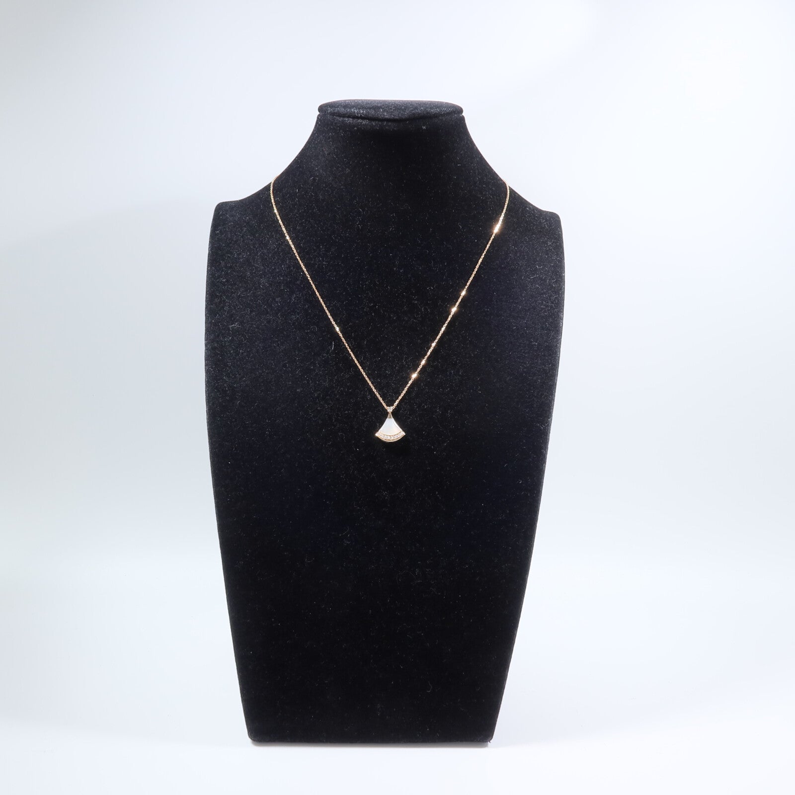 BVLGARI 18K玫瑰金Divas Dream Necklace珍珠母貝/鑽石項鍊