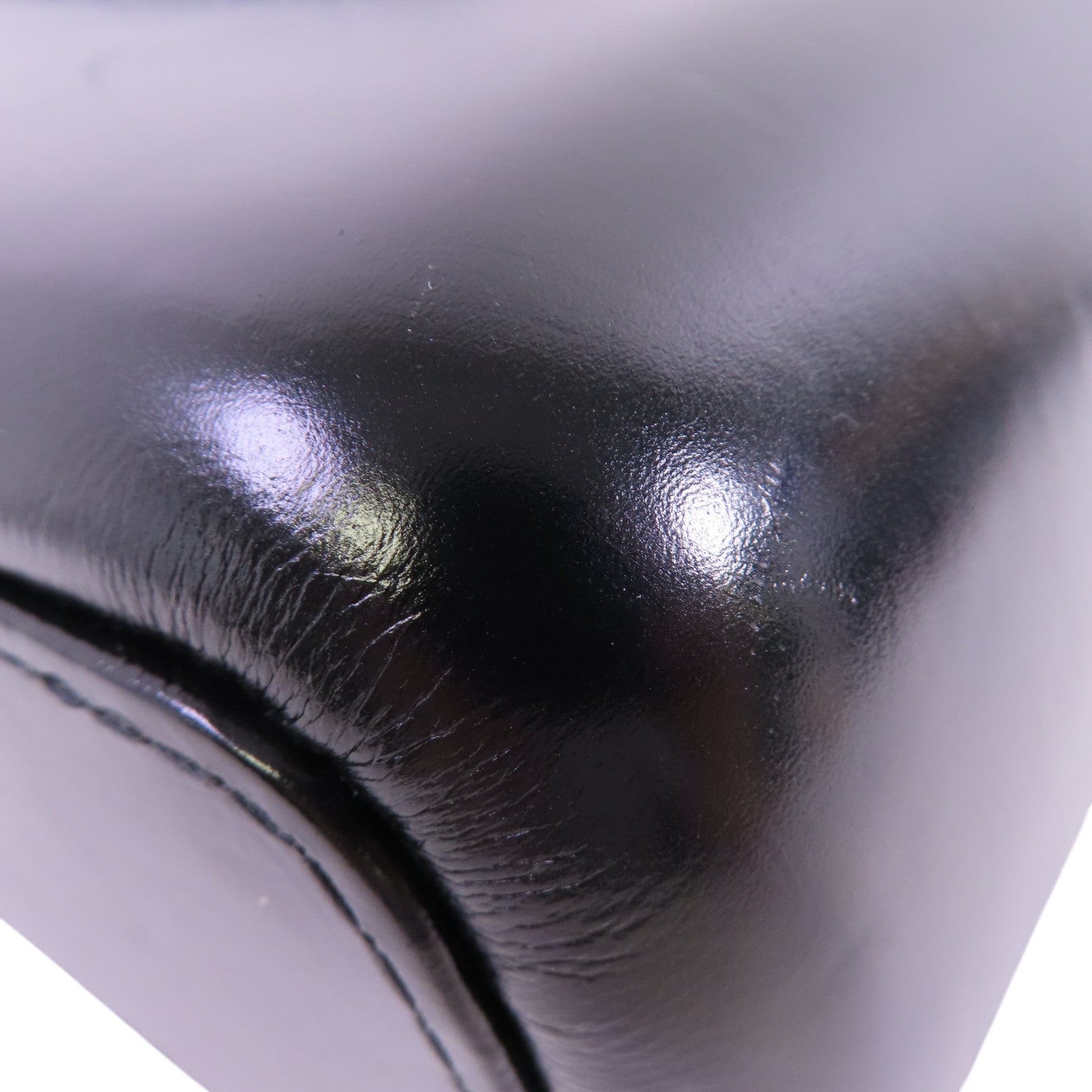 CHANEL 牛皮革Gabrielle Medium Chain Shoulder Bag銀扣鏈帶肩背袋