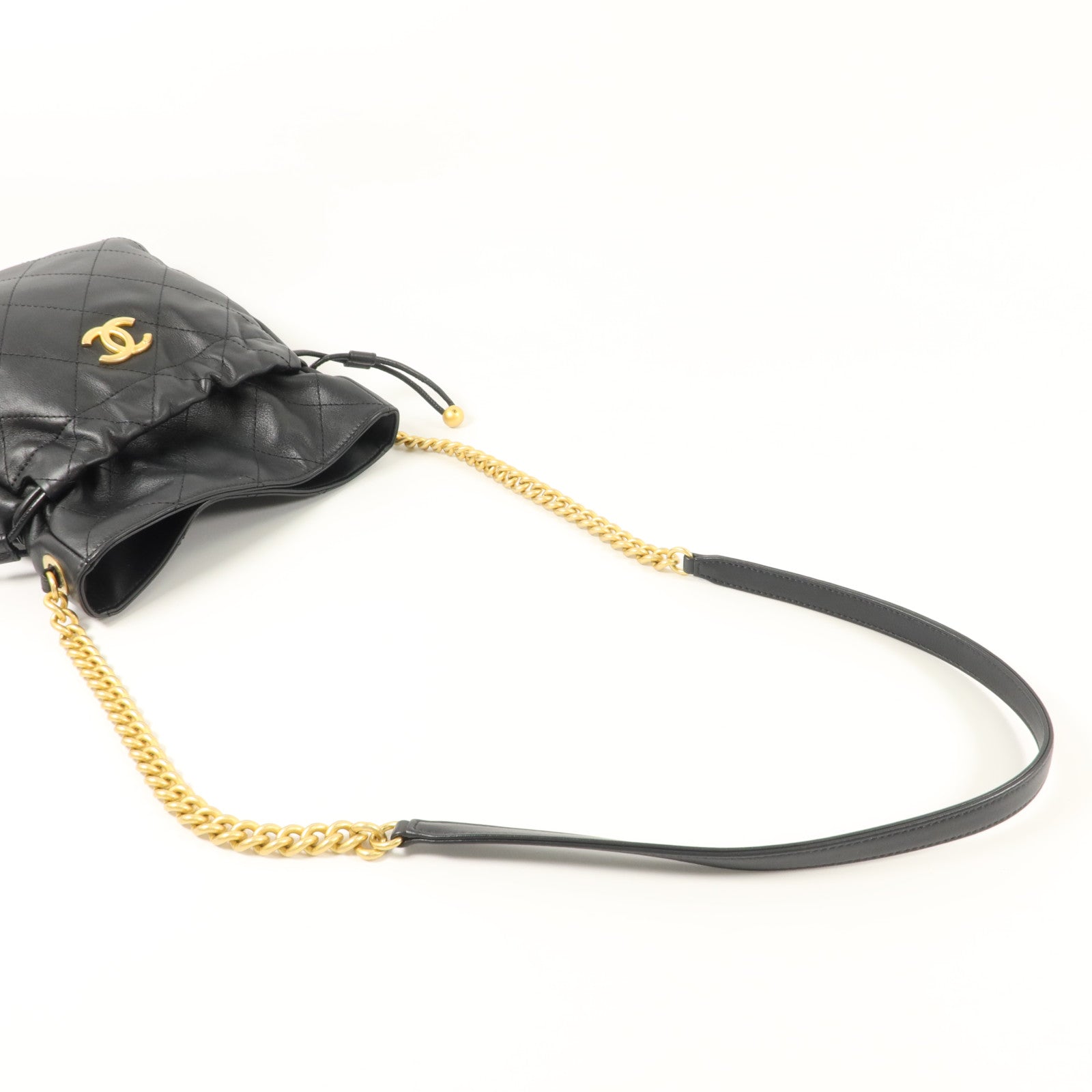 CHANEL 牛皮皮革Drawstring Bag鏈帶肩背袋