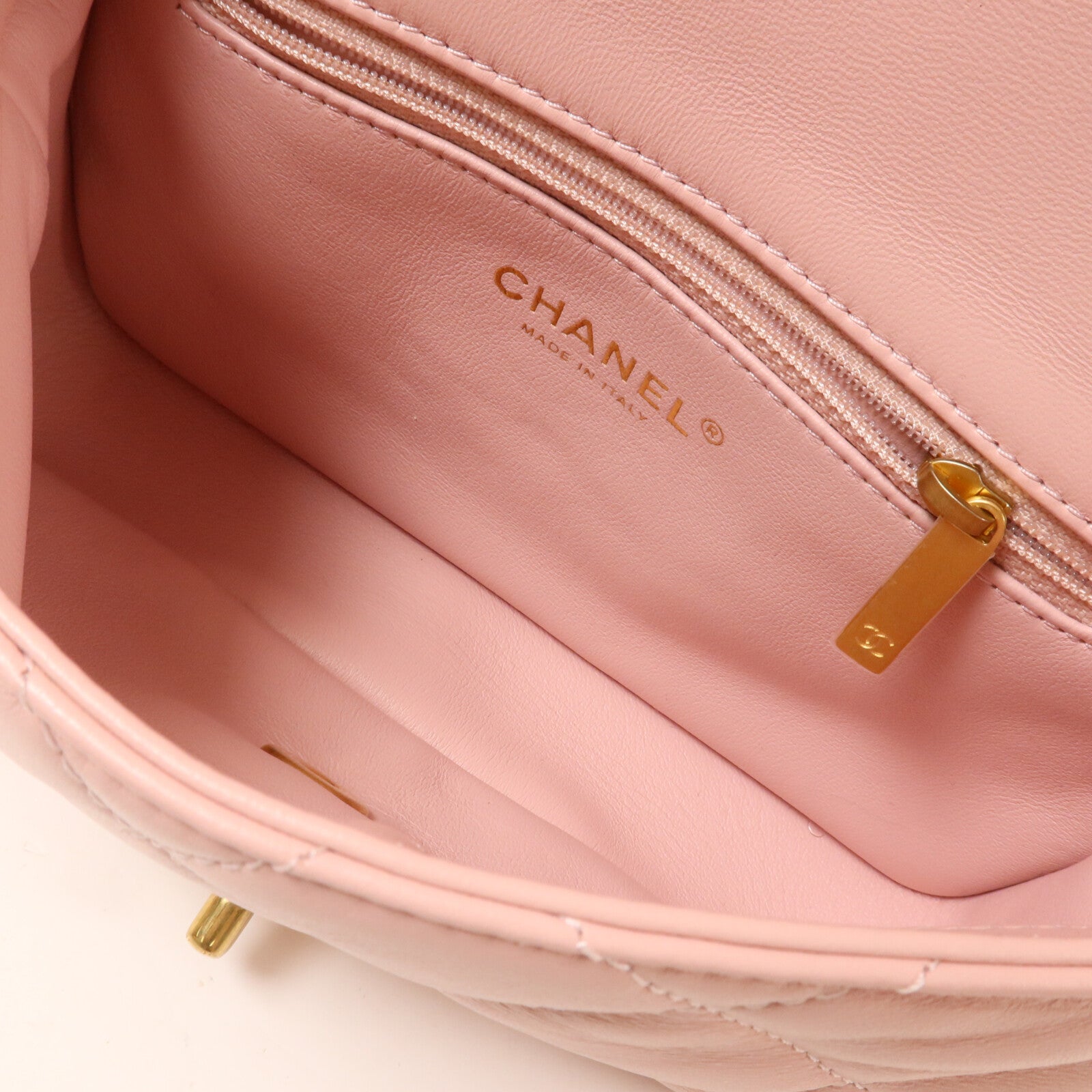 CHANEL 羊皮皮革Mini Rectangular Flap Bag With Heart鏈帶肩背袋