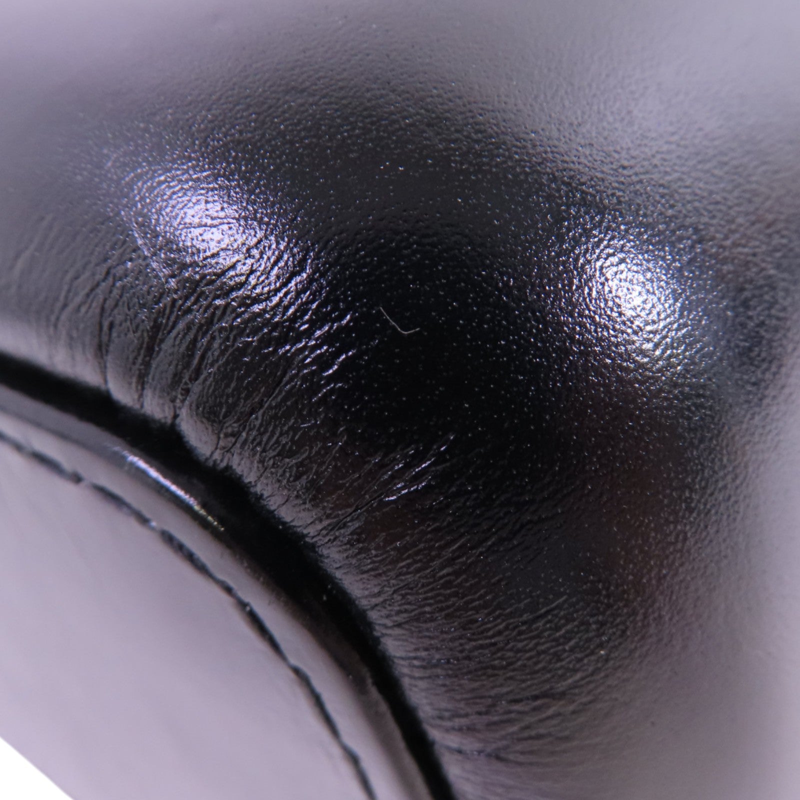 CHANEL 牛皮革Gabrielle Medium Chain Shoulder Bag銀扣鏈帶肩背袋