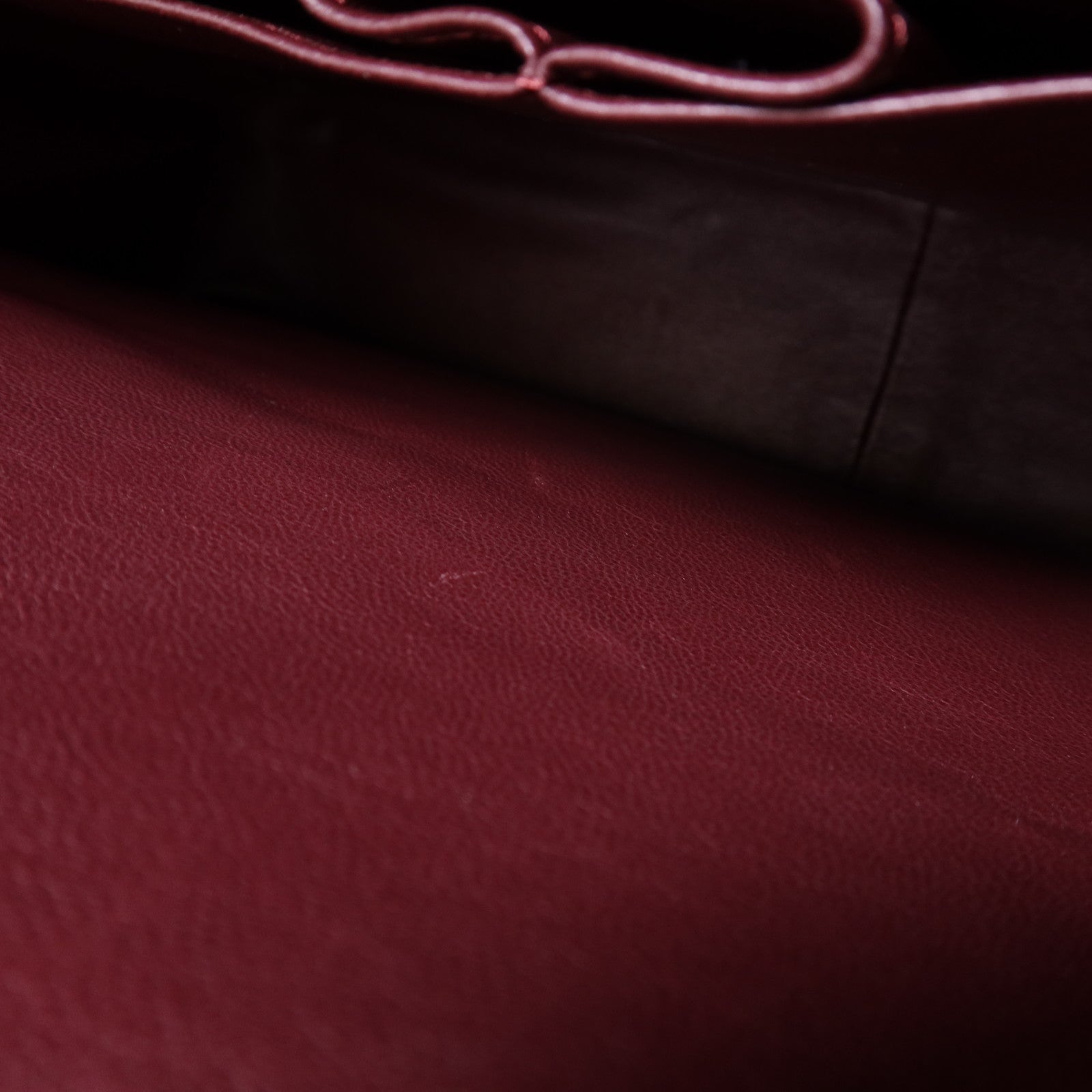 CHANEL 牛皮皮革Maxi Classic銀扣鏈帶肩背袋