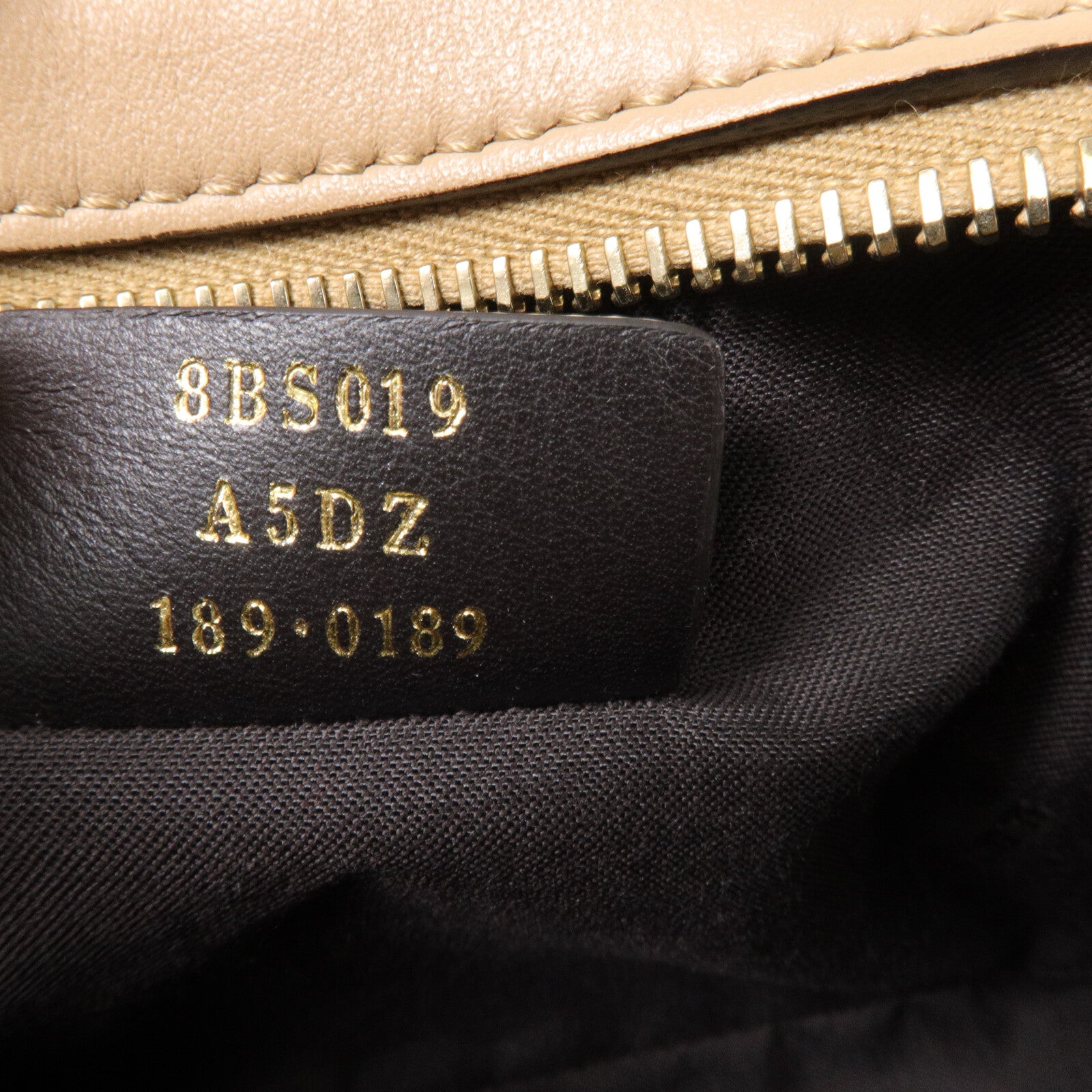 FENDI 牛皮皮革Pochette Camera Bag肩背袋