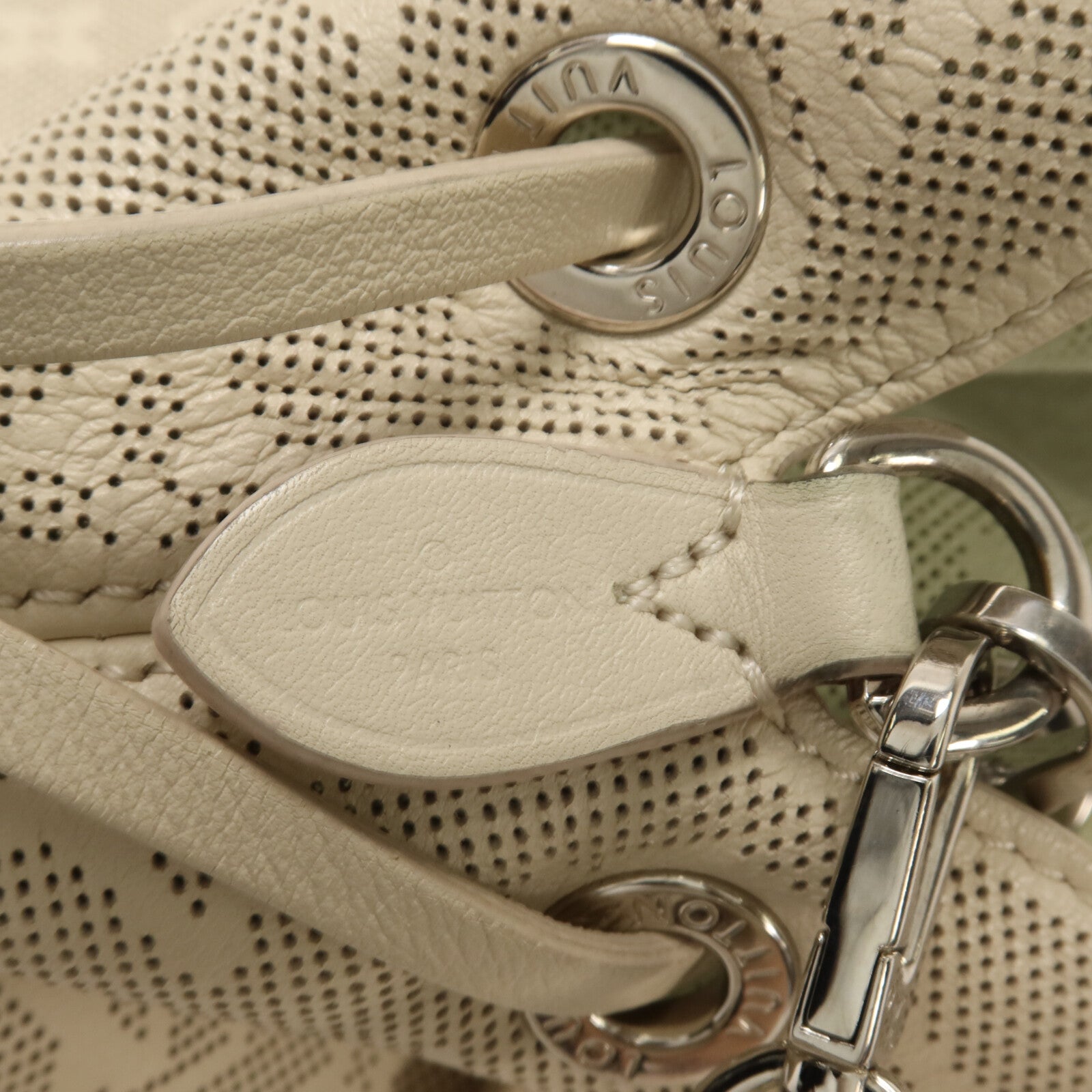 LOUIS VUITTON Mahina Bella鏈帶手挽肩背兩用袋
