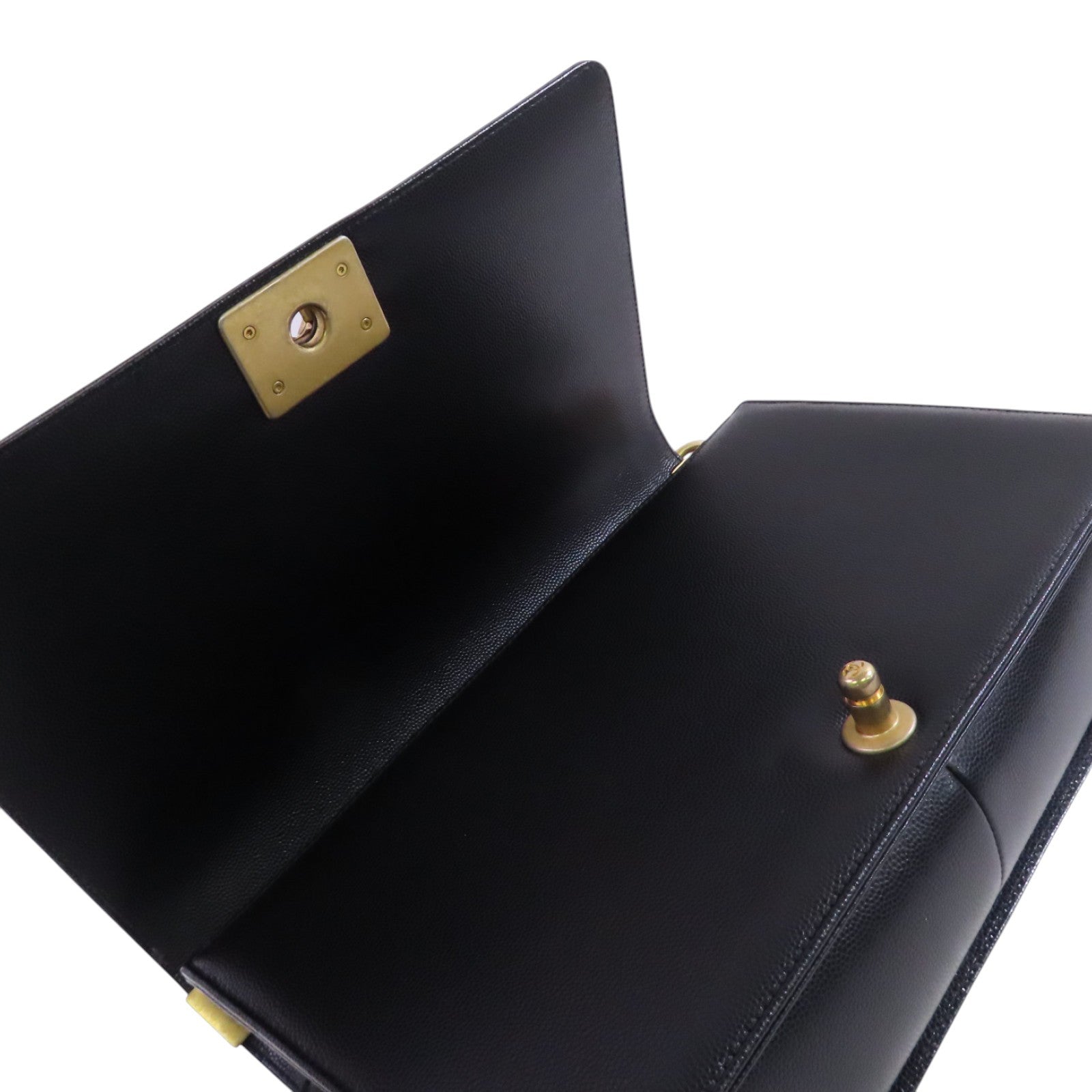 CHANEL 牛皮皮革Boy Chanel金扣鏈帶肩背袋