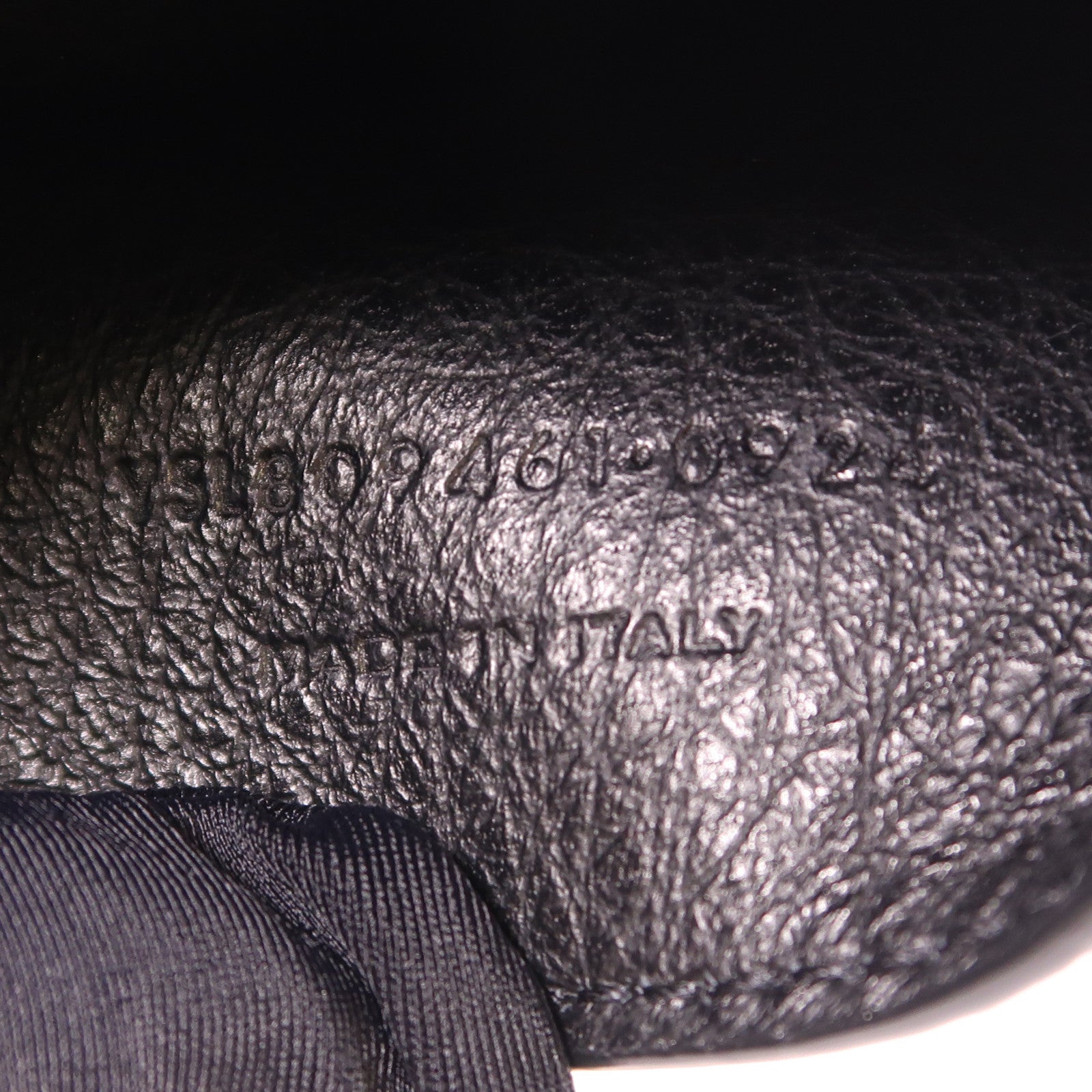 SAINT LAURENT 鹿皮皮革LE 5A7金扣肩背袋