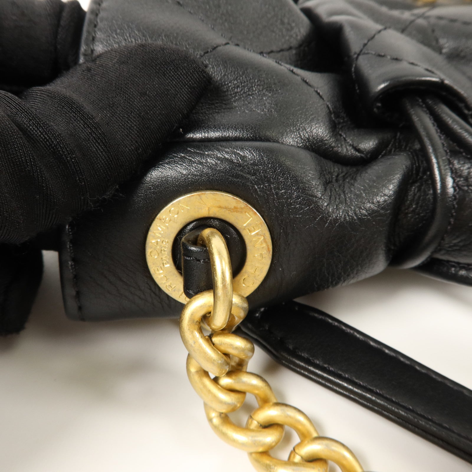 CHANEL 牛皮皮革Drawstring Bag鏈帶肩背袋