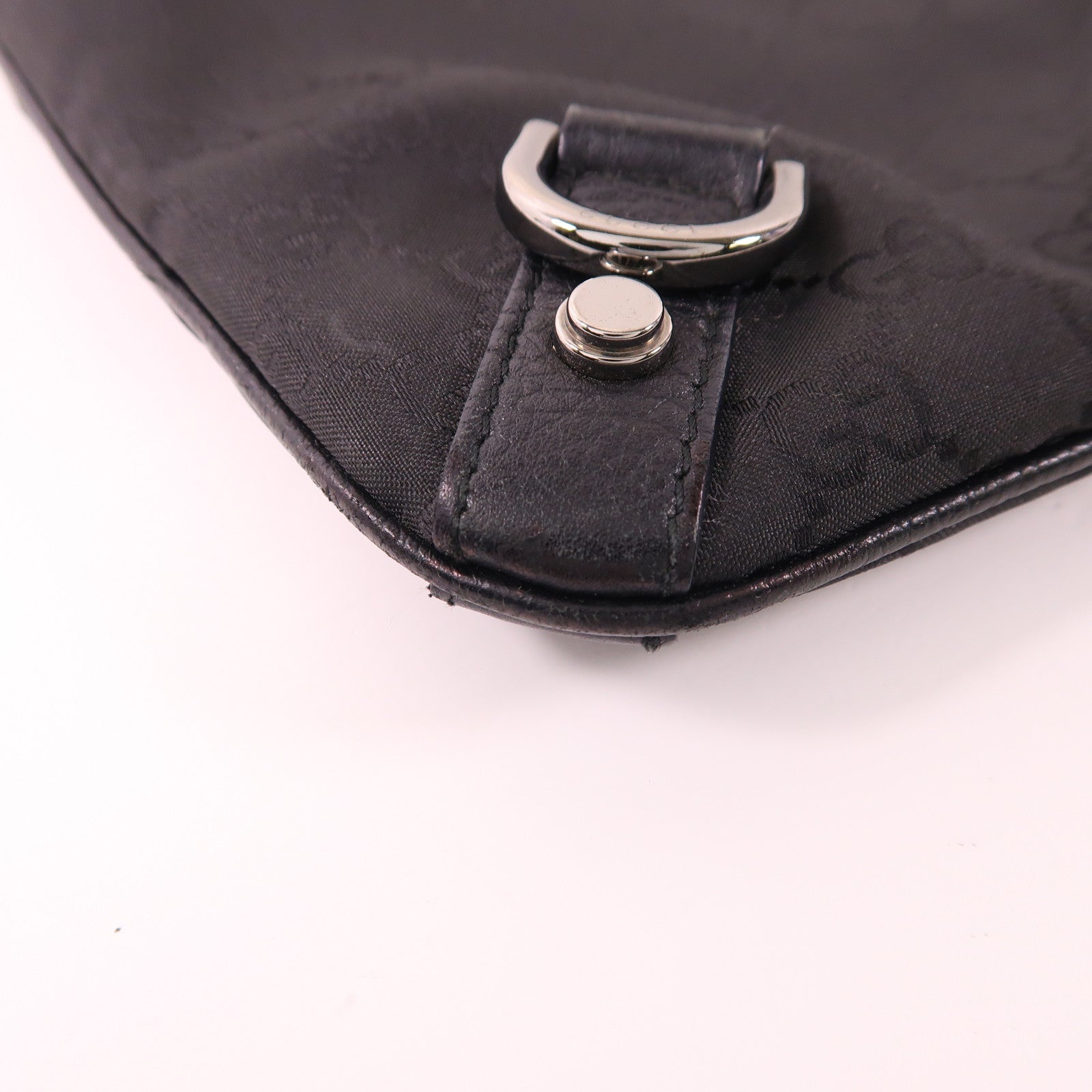 GUCCI 帆布Shoulder Bag銀扣肩背袋