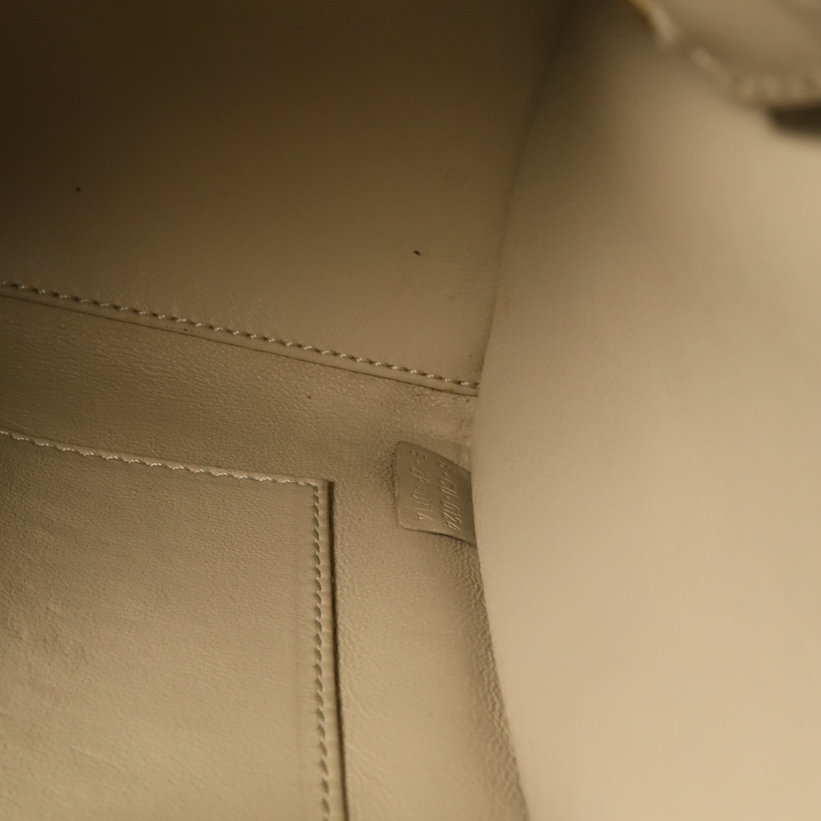 CELINE 牛皮皮革Nano Luggage金扣手挽肩背兩用袋