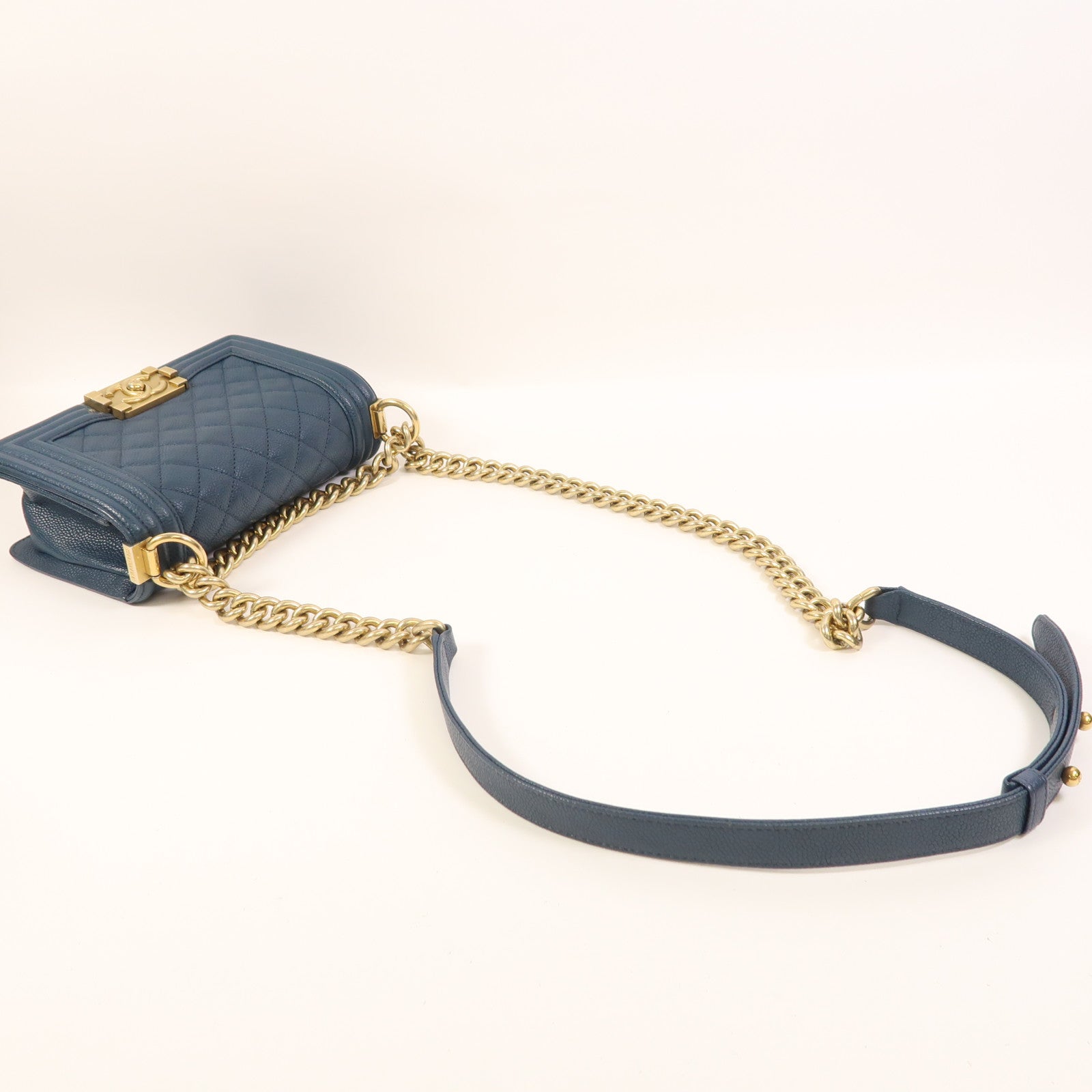 CHANEL 牛皮皮革Boy 20金扣鏈帶肩背袋