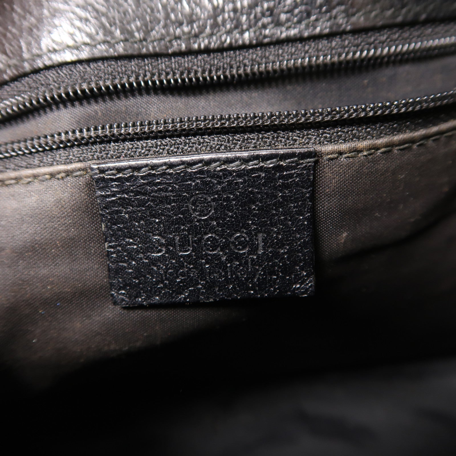 GUCCI 牛皮皮革Shoulder Bag銀扣肩背袋