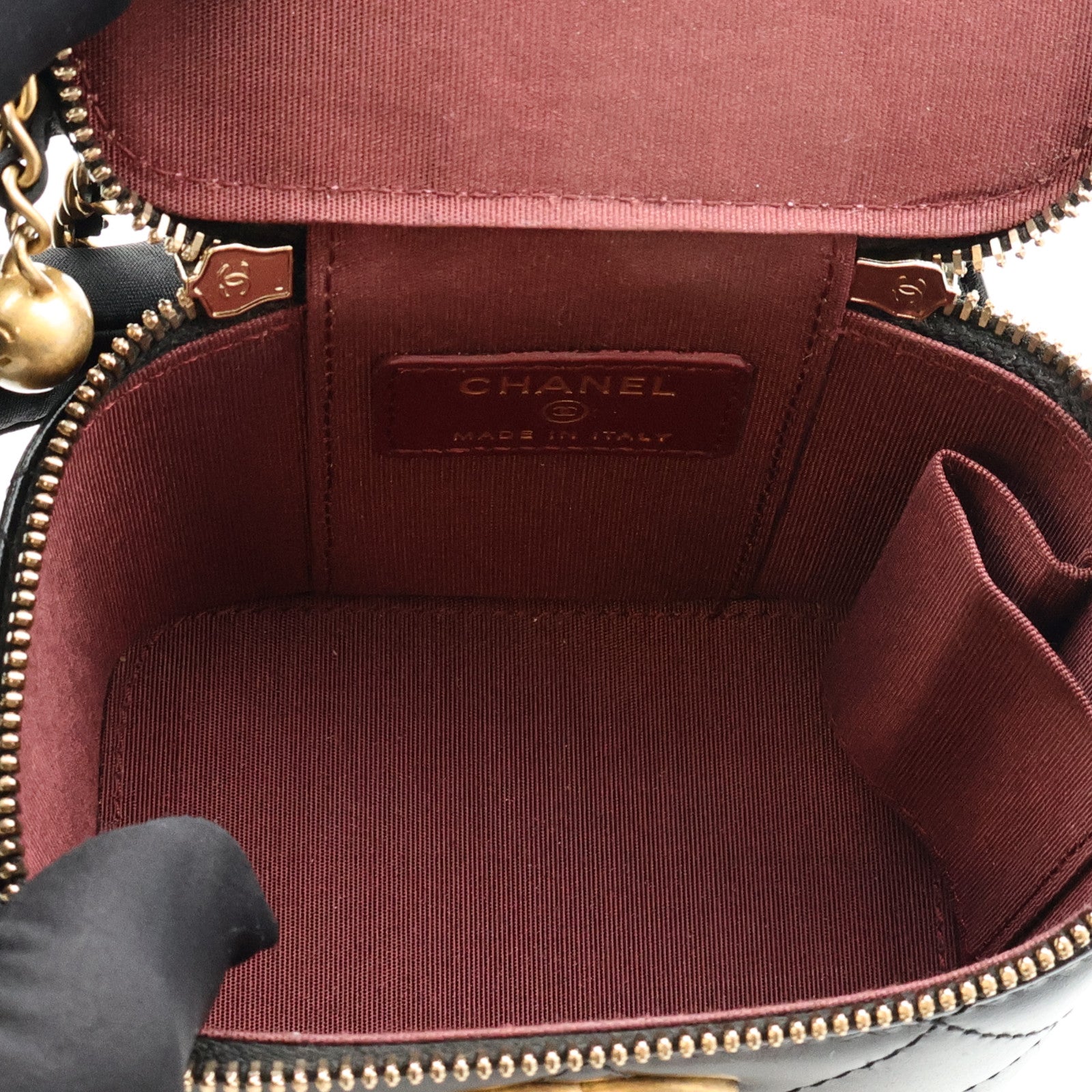 CHANEL 羊皮皮革Mini Vanity Case金扣鏈帶肩背袋