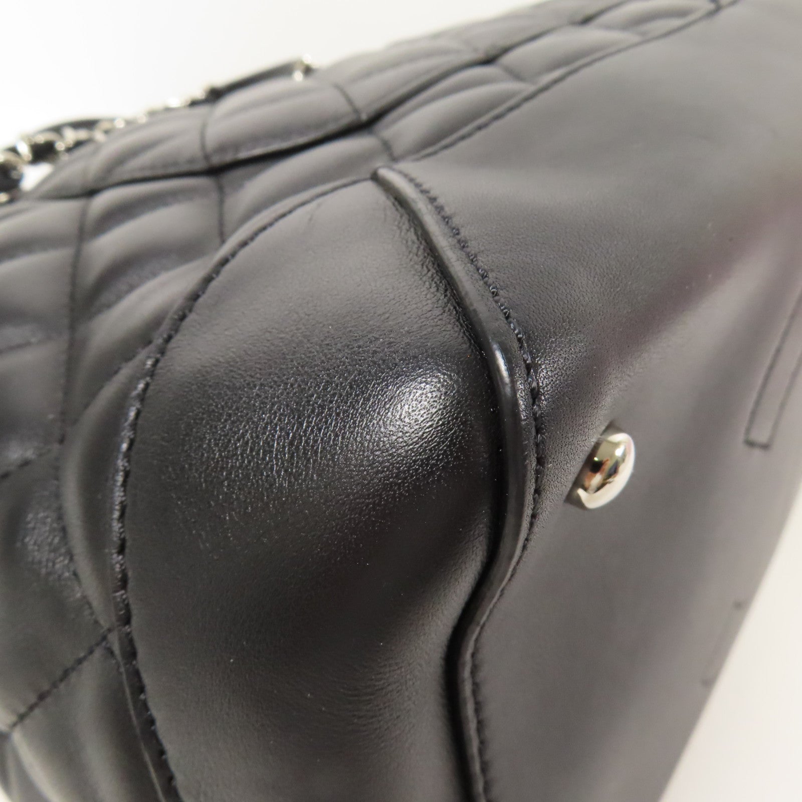 CHANEL 牛皮皮革Chain Shoulder銀扣手挽肩背兩用袋