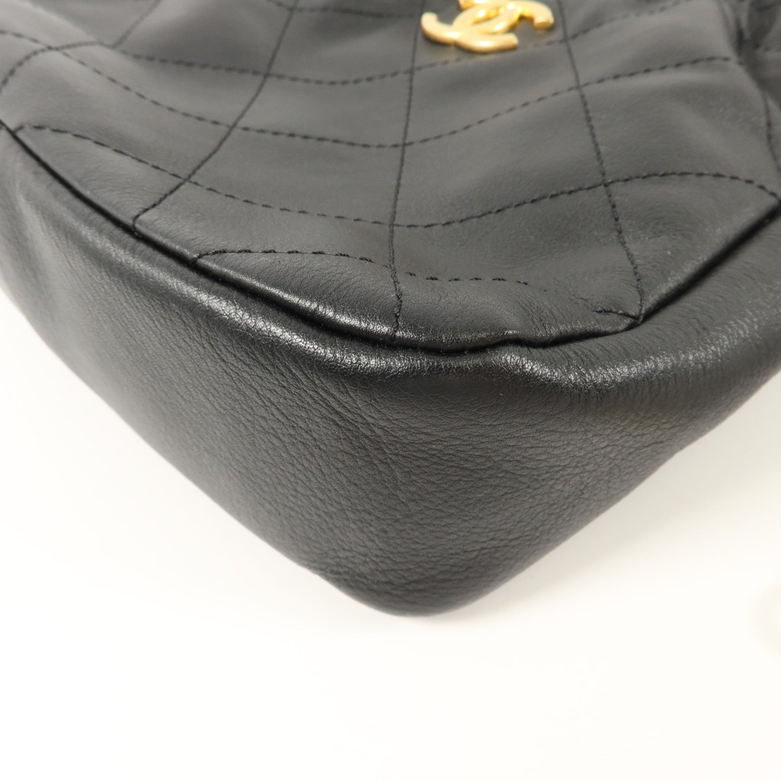 CHANEL 牛皮皮革Drawstring Bag鏈帶肩背袋